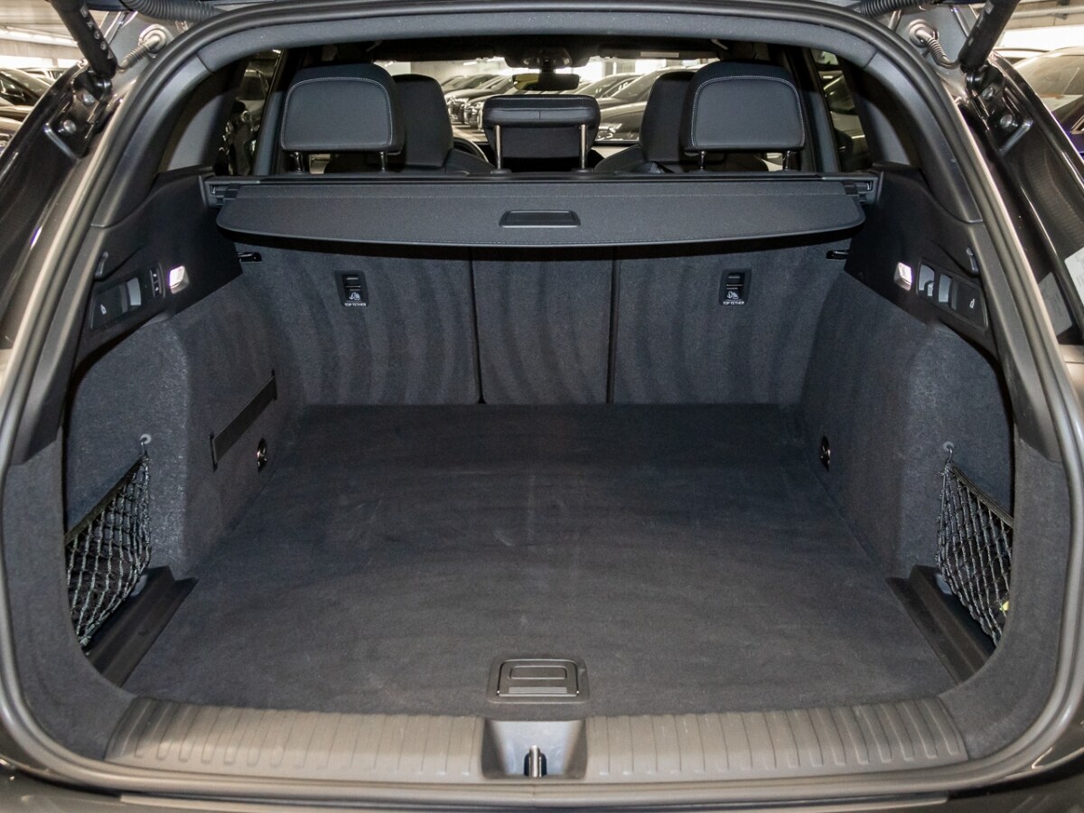 Image about Audi Q6 SUV e-tron e-tron quattro