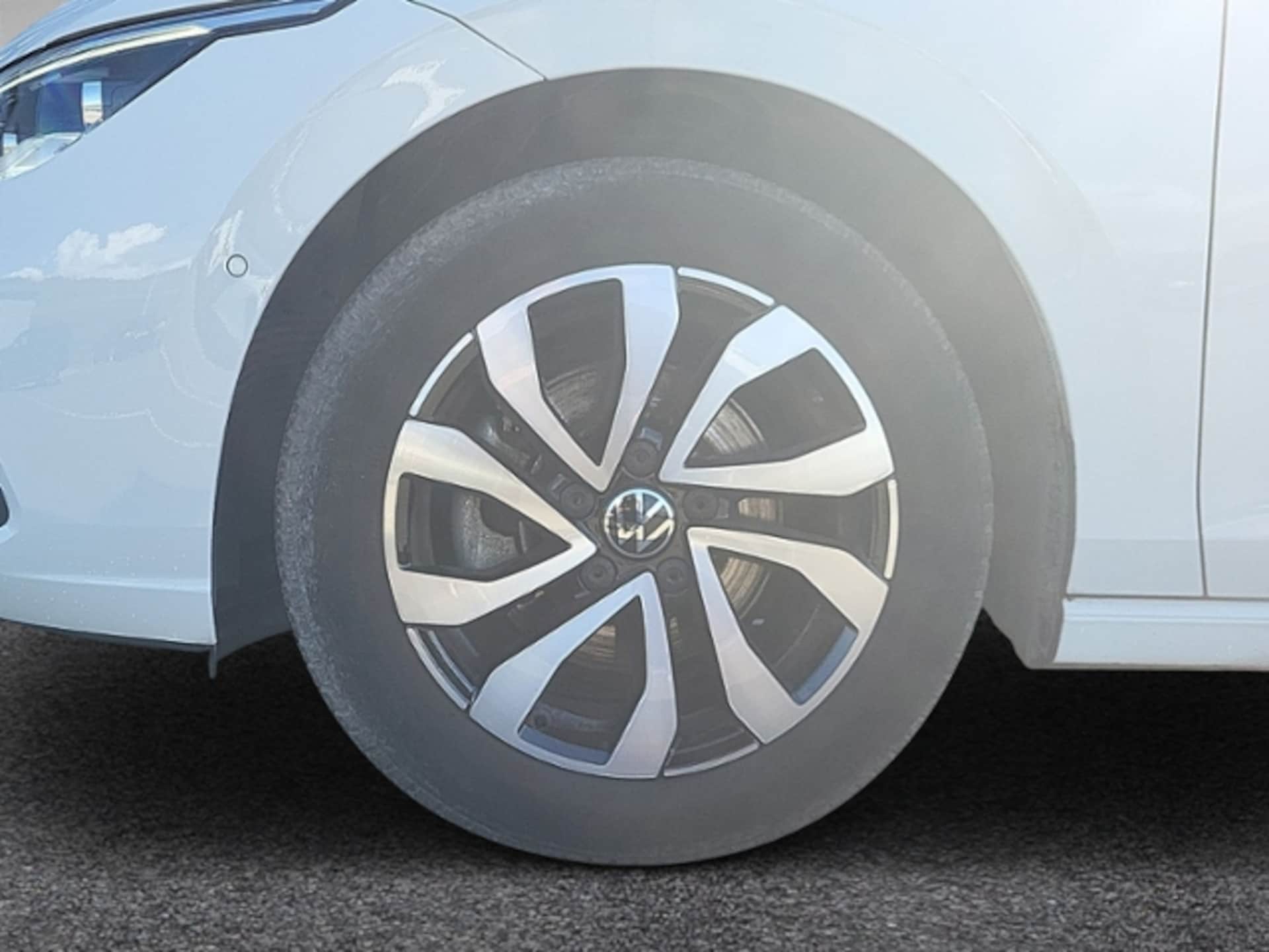 Volkswagen Golf Active