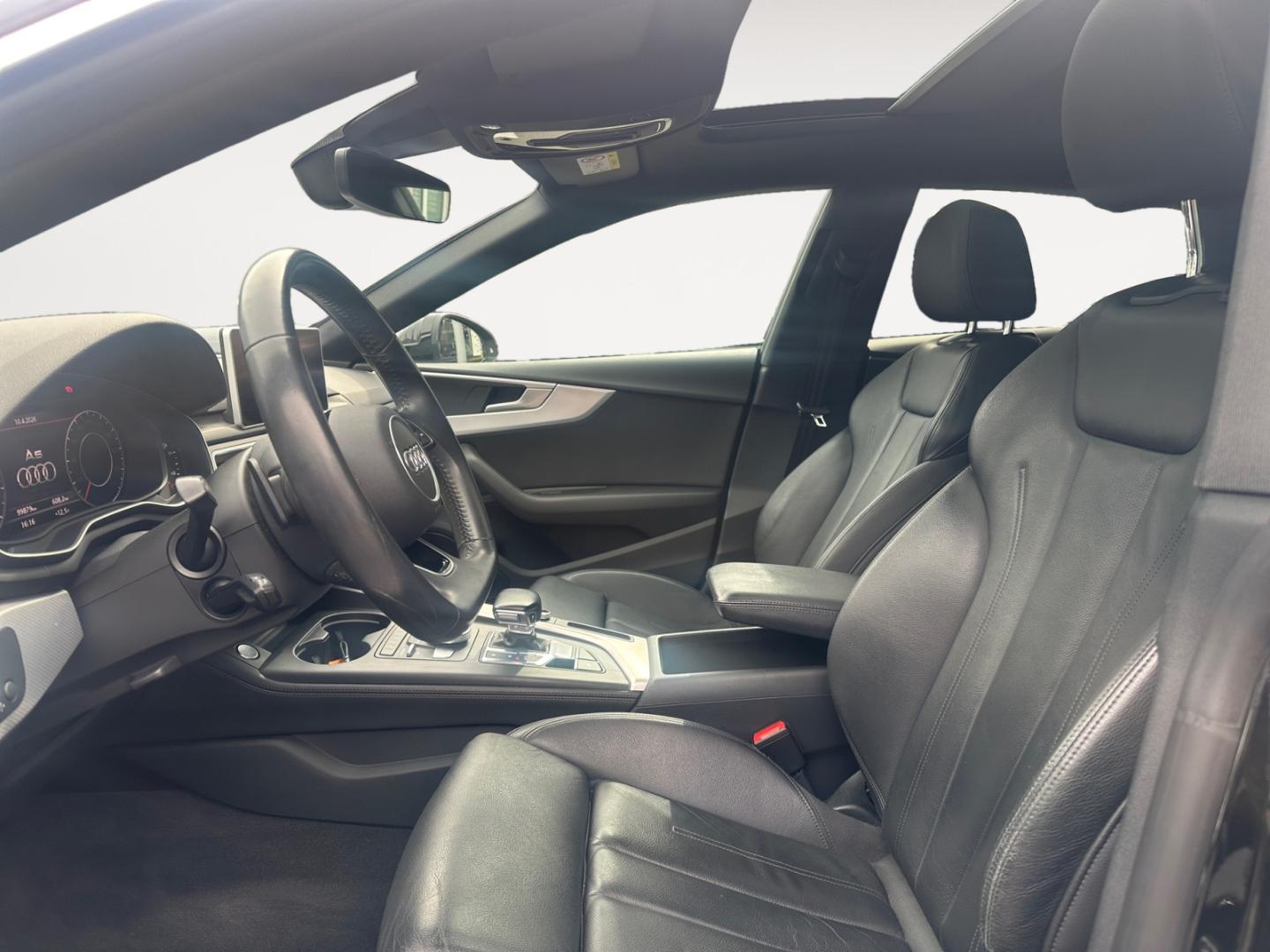 Image about Audi A5 Sportback Design Luxe 40 TFSI 140 kW (190 ch) S tronic