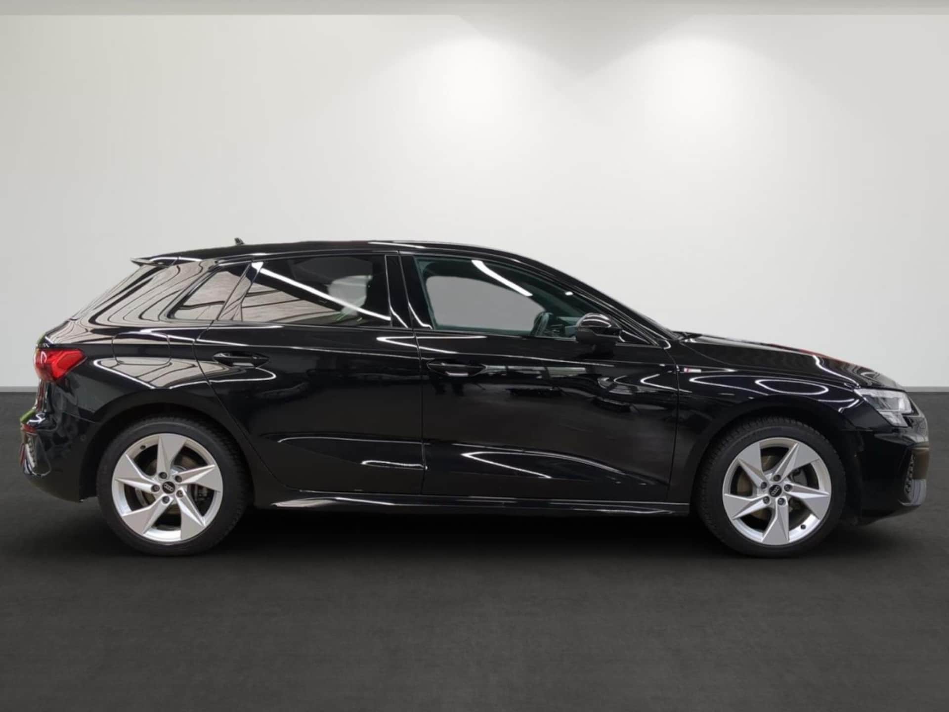 Audi A3 Sportback S line