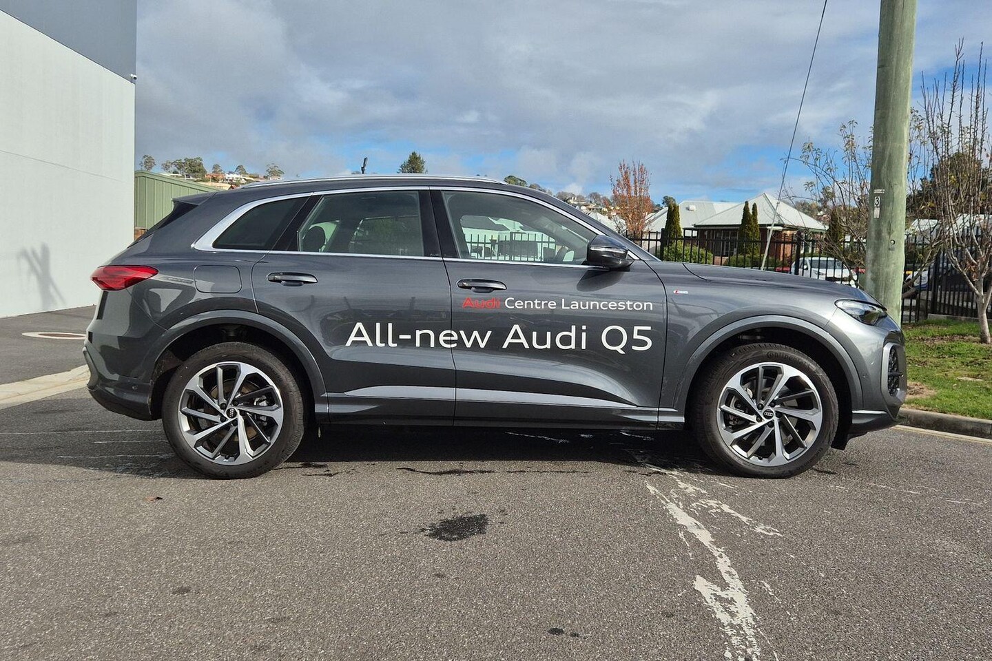 Image about Audi Q5 SUV TDI quattro 150 kW sport