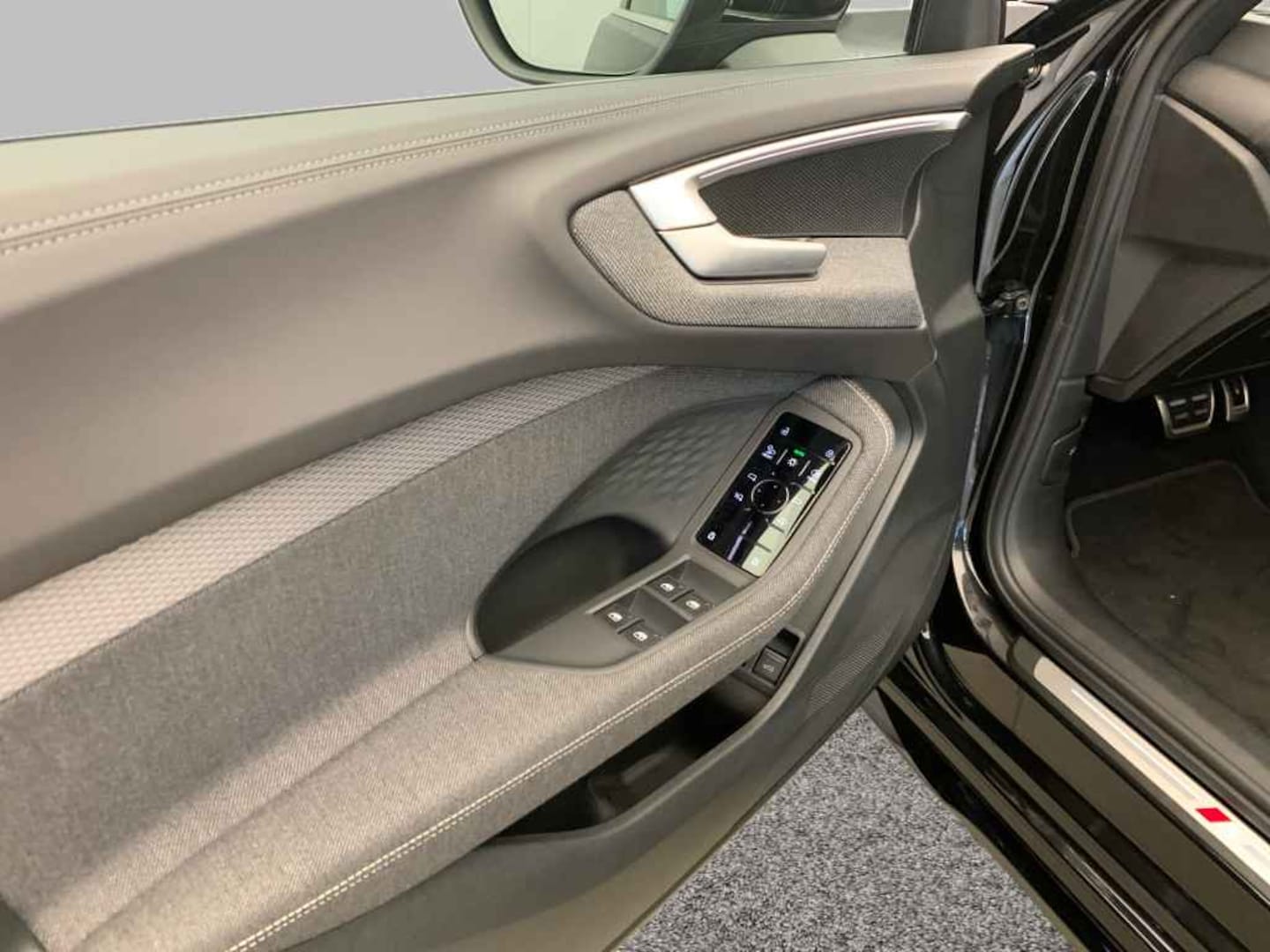 Bild über Audi A5 Avant e-hybrid e-hybrid quattro 220 kW S tronic - für weitere Informationen kontaktieren Sie den Audi Partner