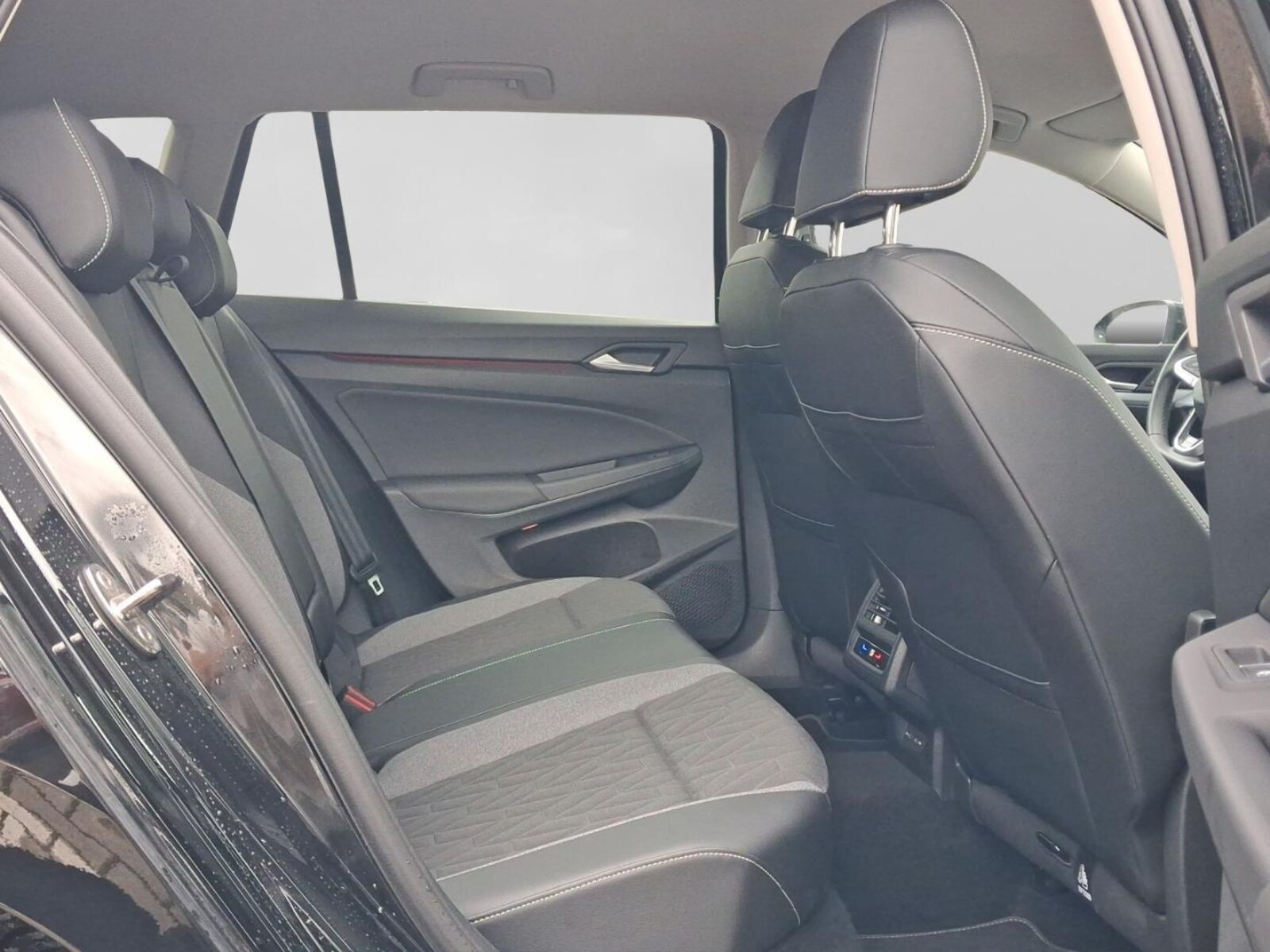 Volkswagen Golf Variant – Bild 6