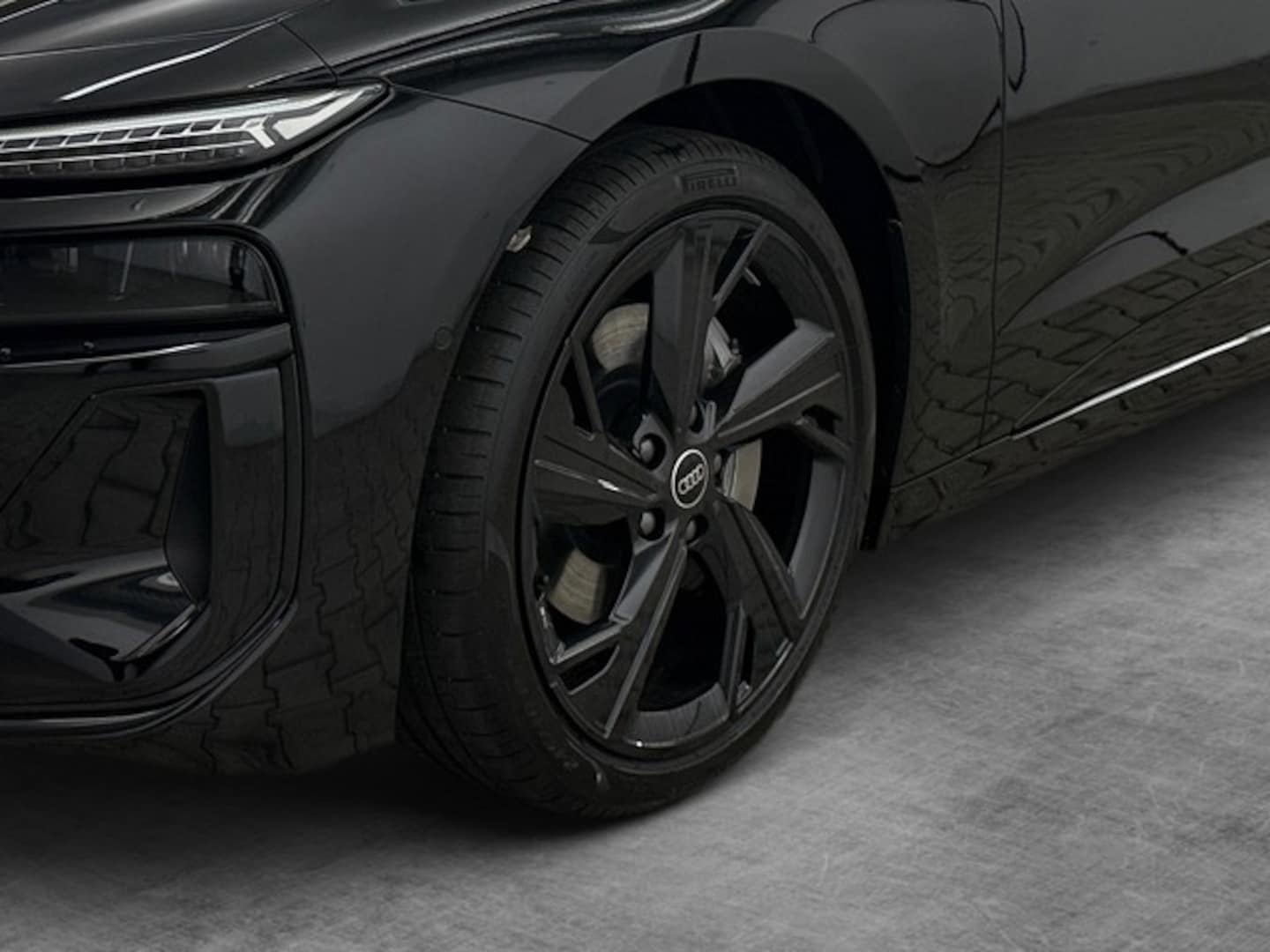 Bild über Audi A6 Avant e-tron e-tron performance - für weitere Informationen kontaktieren Sie den Audi Partner
