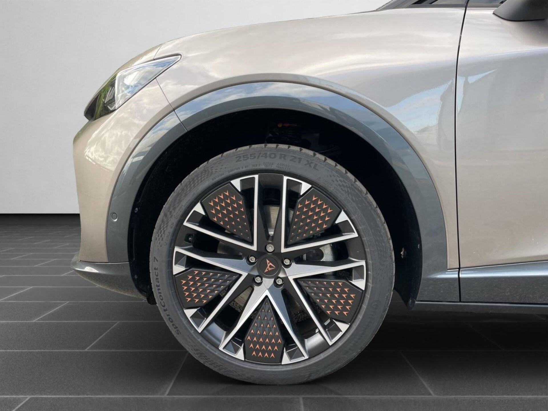 CUPRA Tavascan VZ