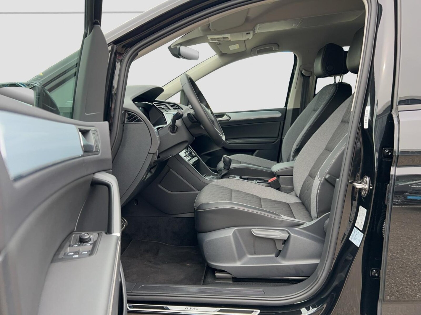 Volkswagen Touran – Bild 13
