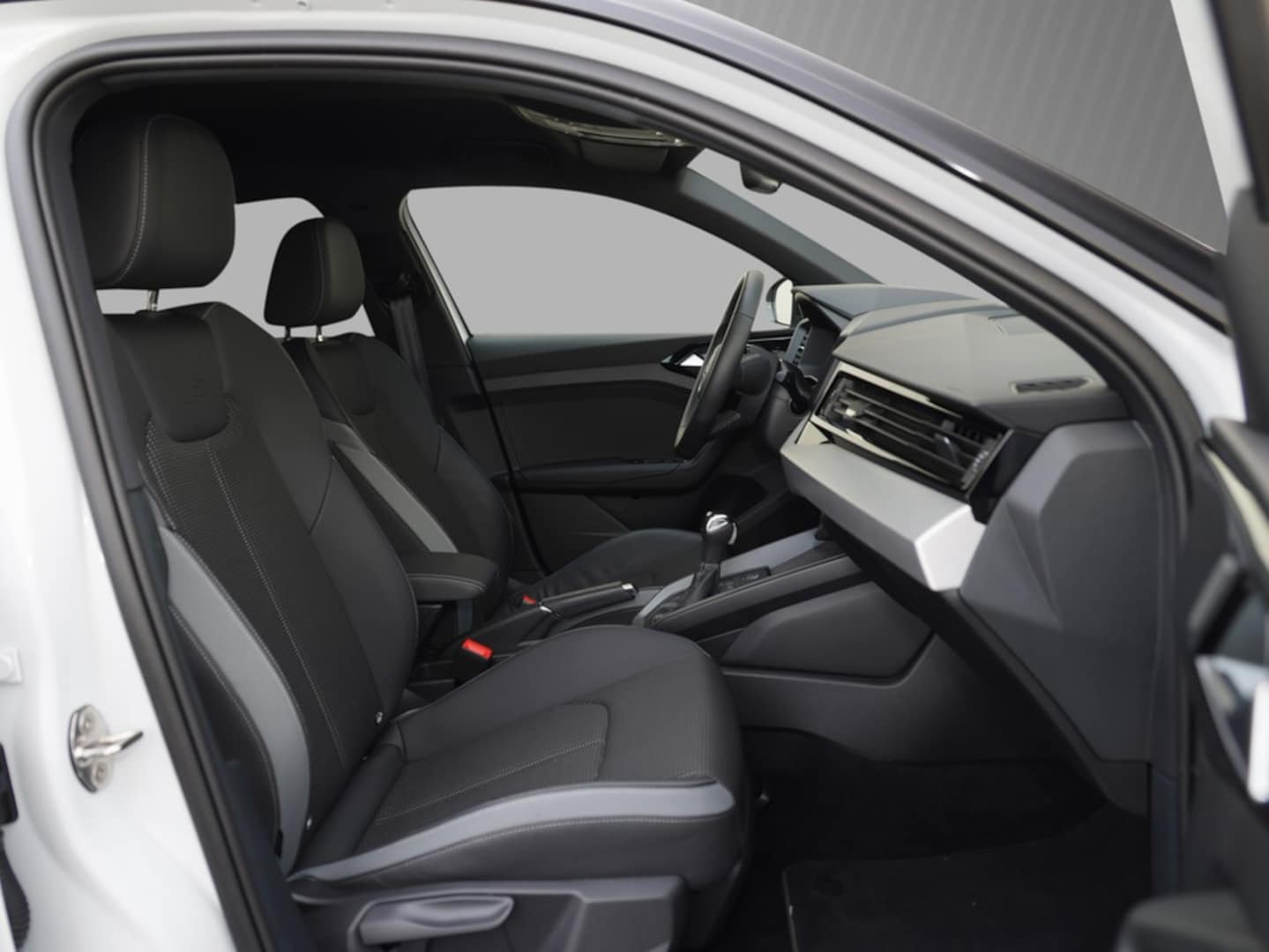 Bild über Audi A1 Sportback advanced 30 TFSI S tronic - für weitere Informationen kontaktieren Sie den Audi Partner