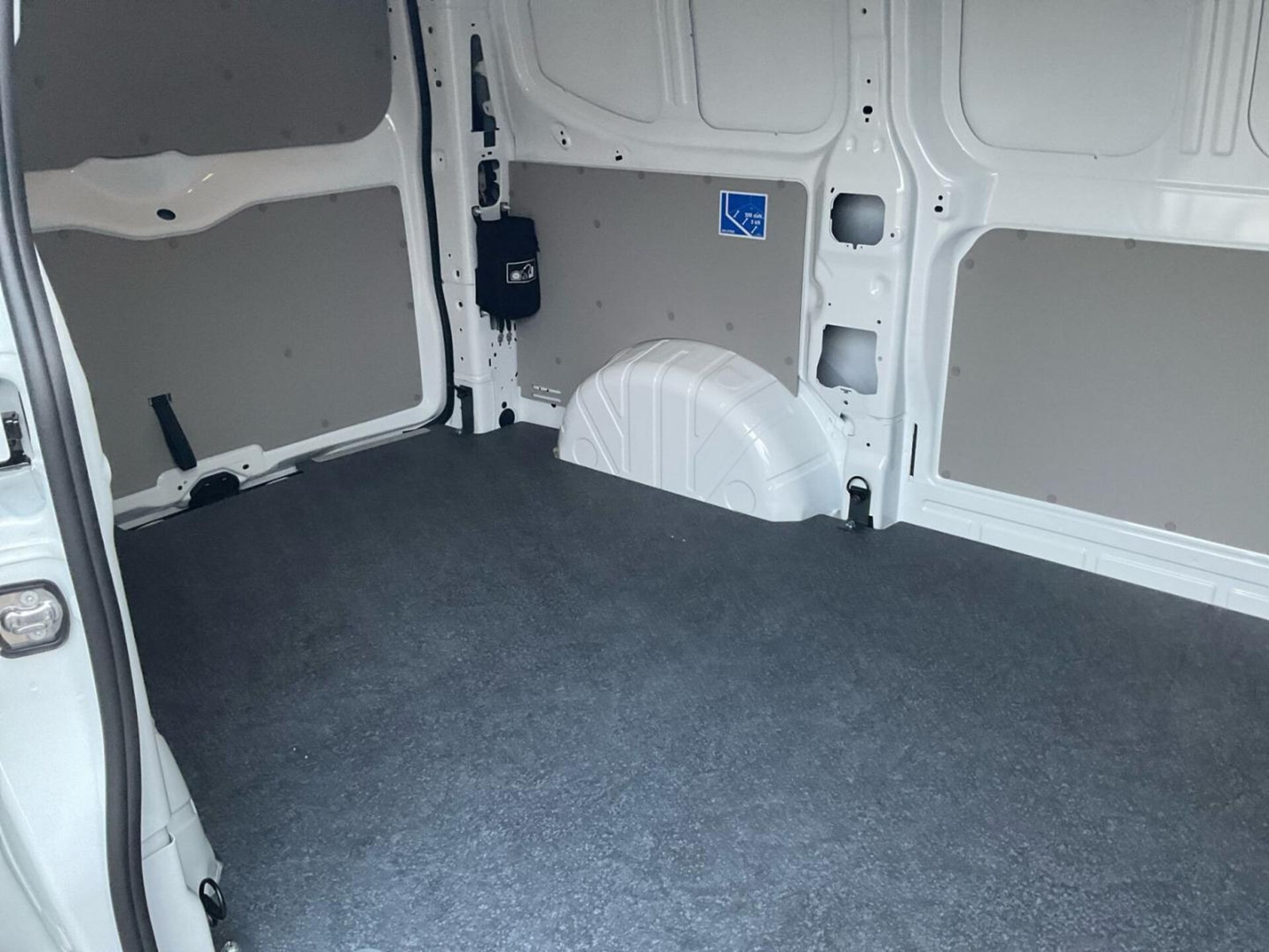 Volkswagen Transporter Kasten kurzer Radstand