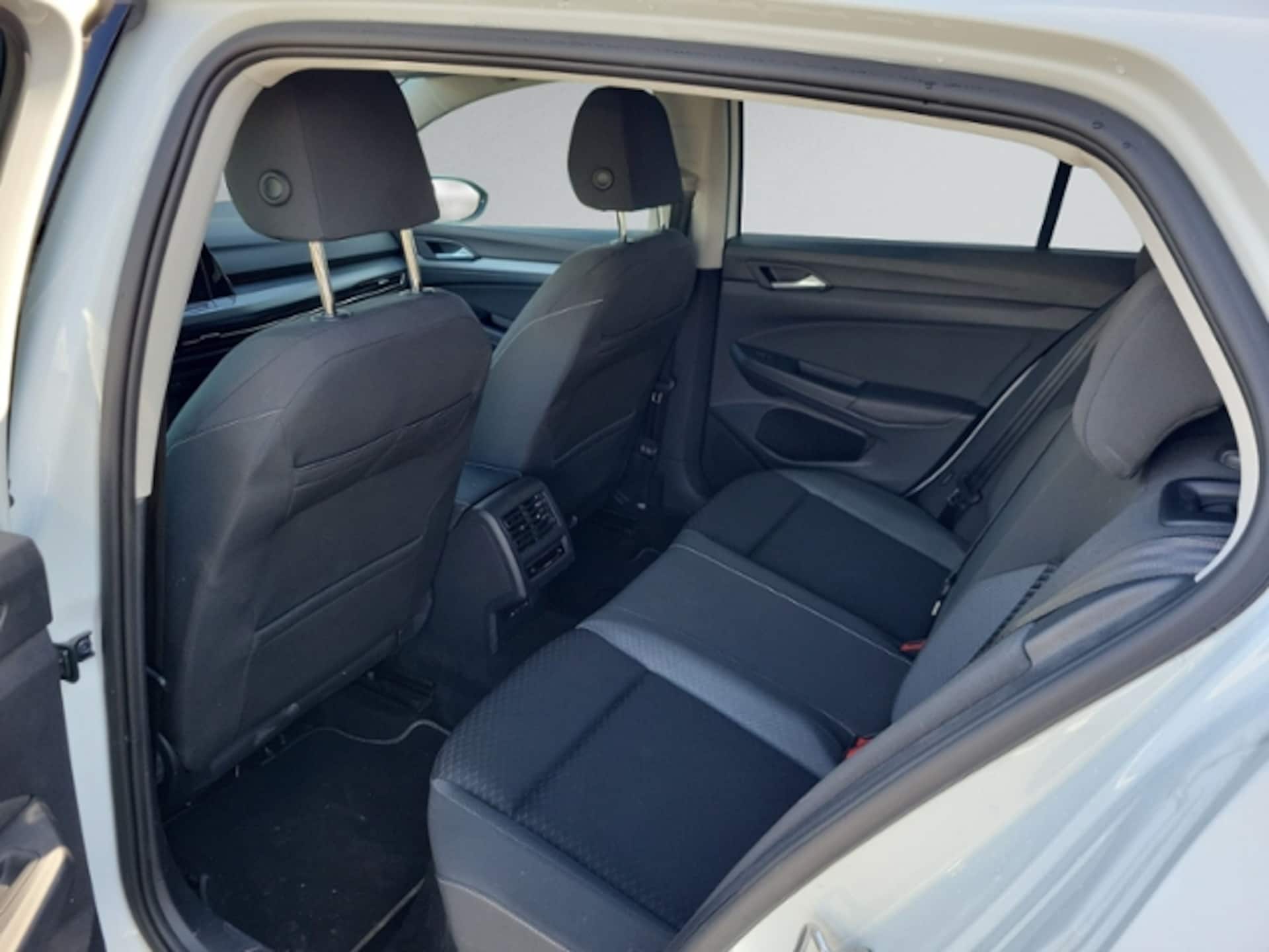 Volkswagen Golf Active