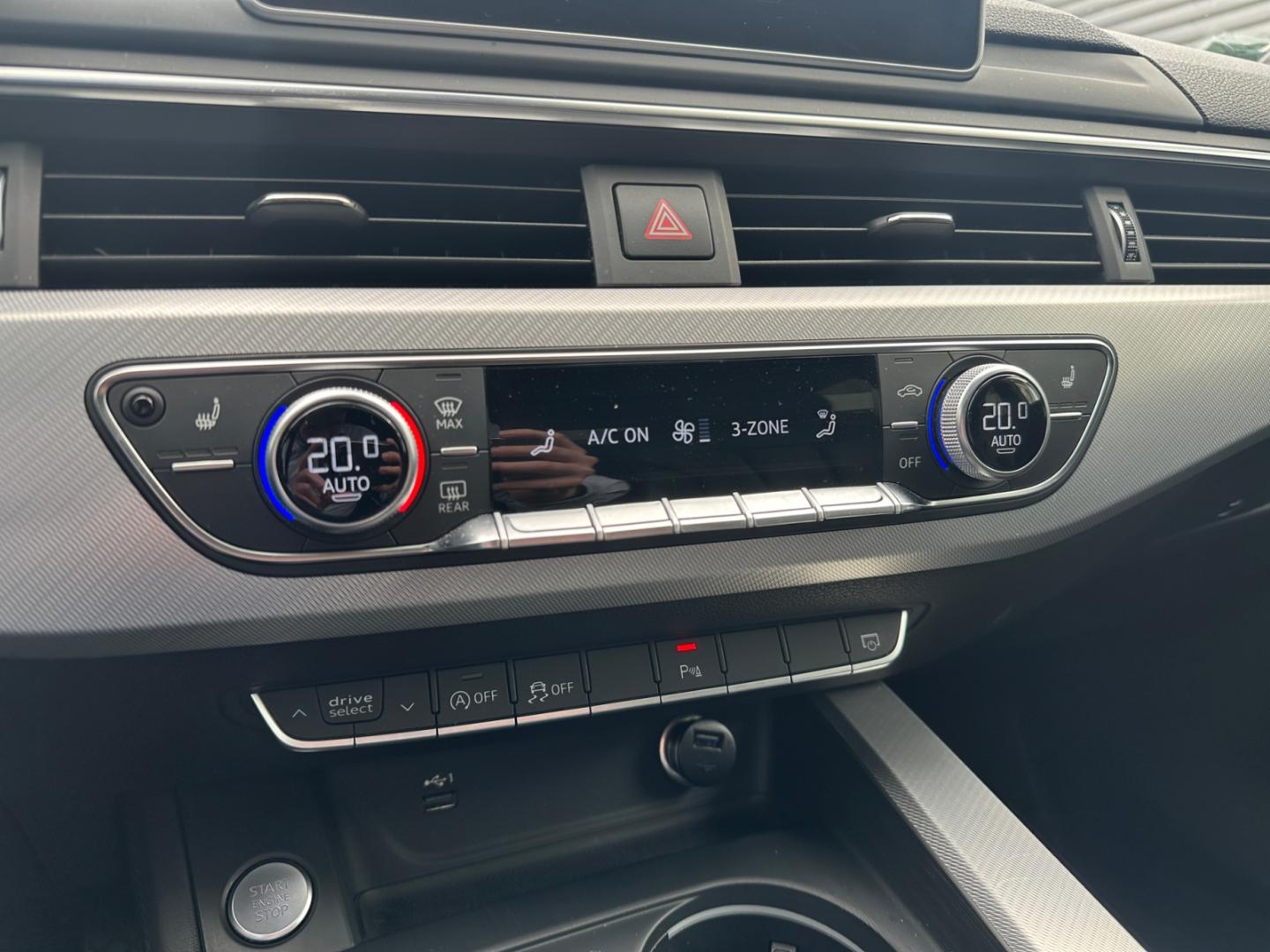 Image about Audi A5 Sportback Design Luxe 40 TFSI 140 kW (190 ch) S tronic