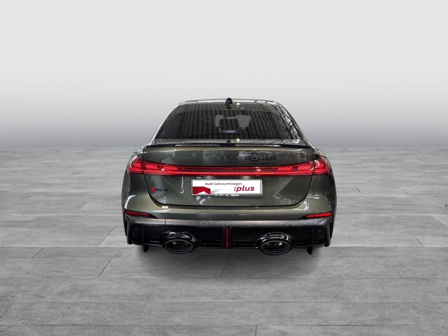 Bild über Audi RS 5 Limousine TFSI quattro 470 kW tiptronic - für weitere Informationen kontaktieren Sie den Audi Partner