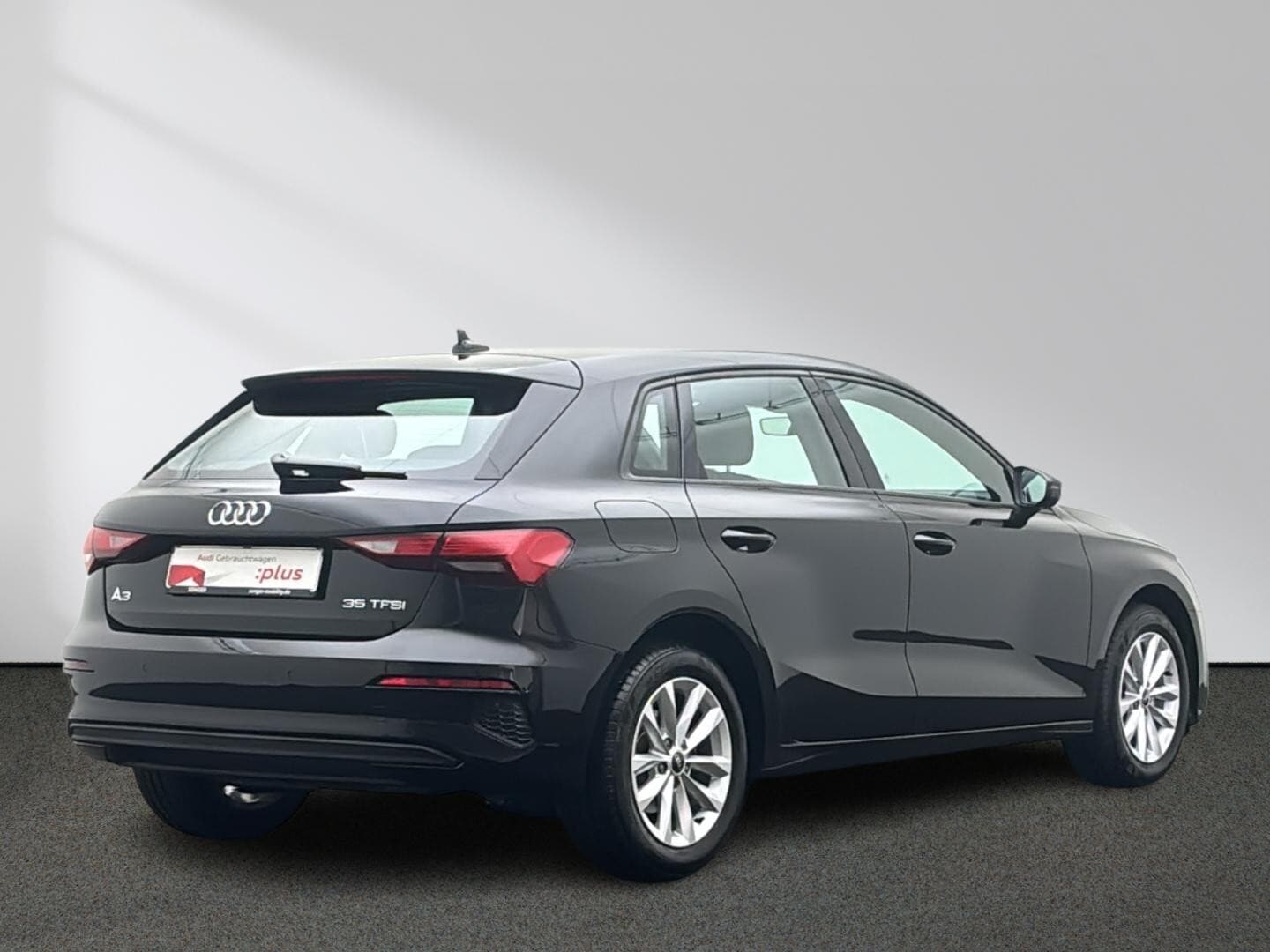 Bild über Audi A3 Sportback 35 TFSI S tronic - für weitere Informationen kontaktieren Sie den Audi Partner