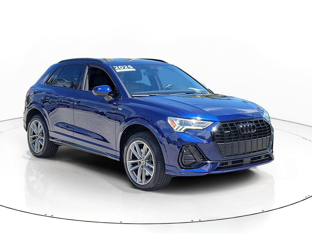 2025 Audi Q3 45 TFSI S Line Premium quattro's photo