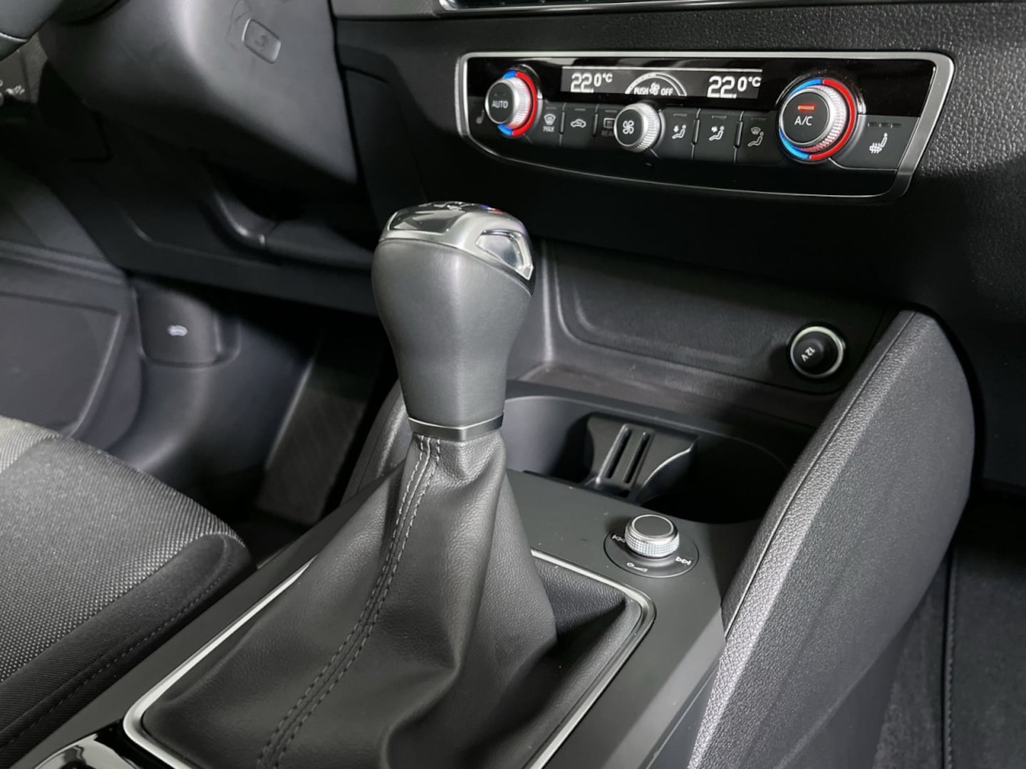 Bild über Audi Q2 advanced 30 TFSI Schaltgetriebe - für weitere Informationen kontaktieren Sie den Audi Partner
