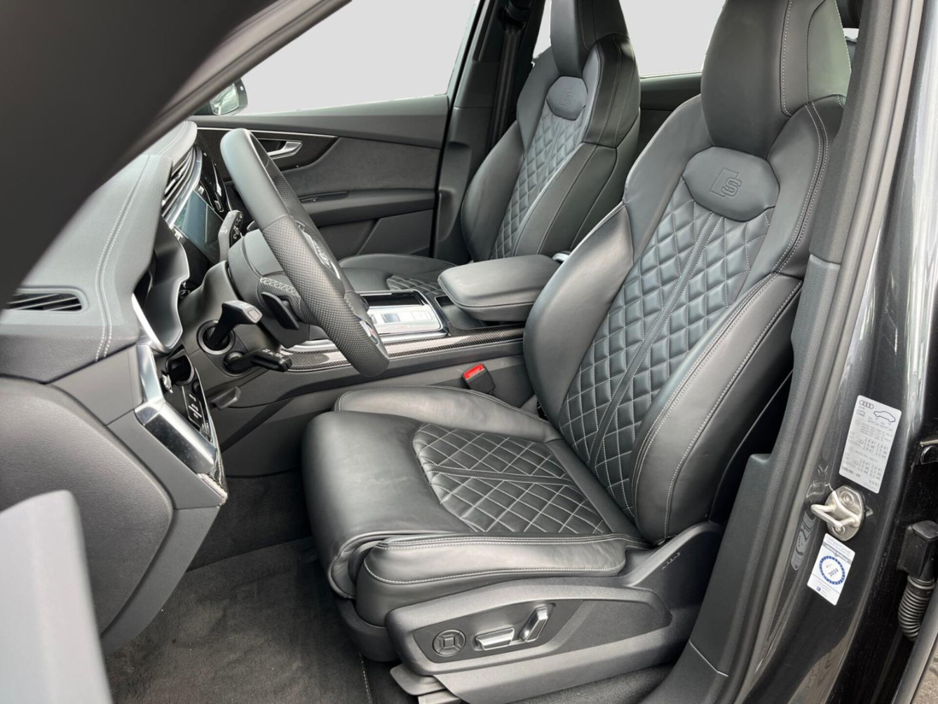 Audi SQ7 SUV