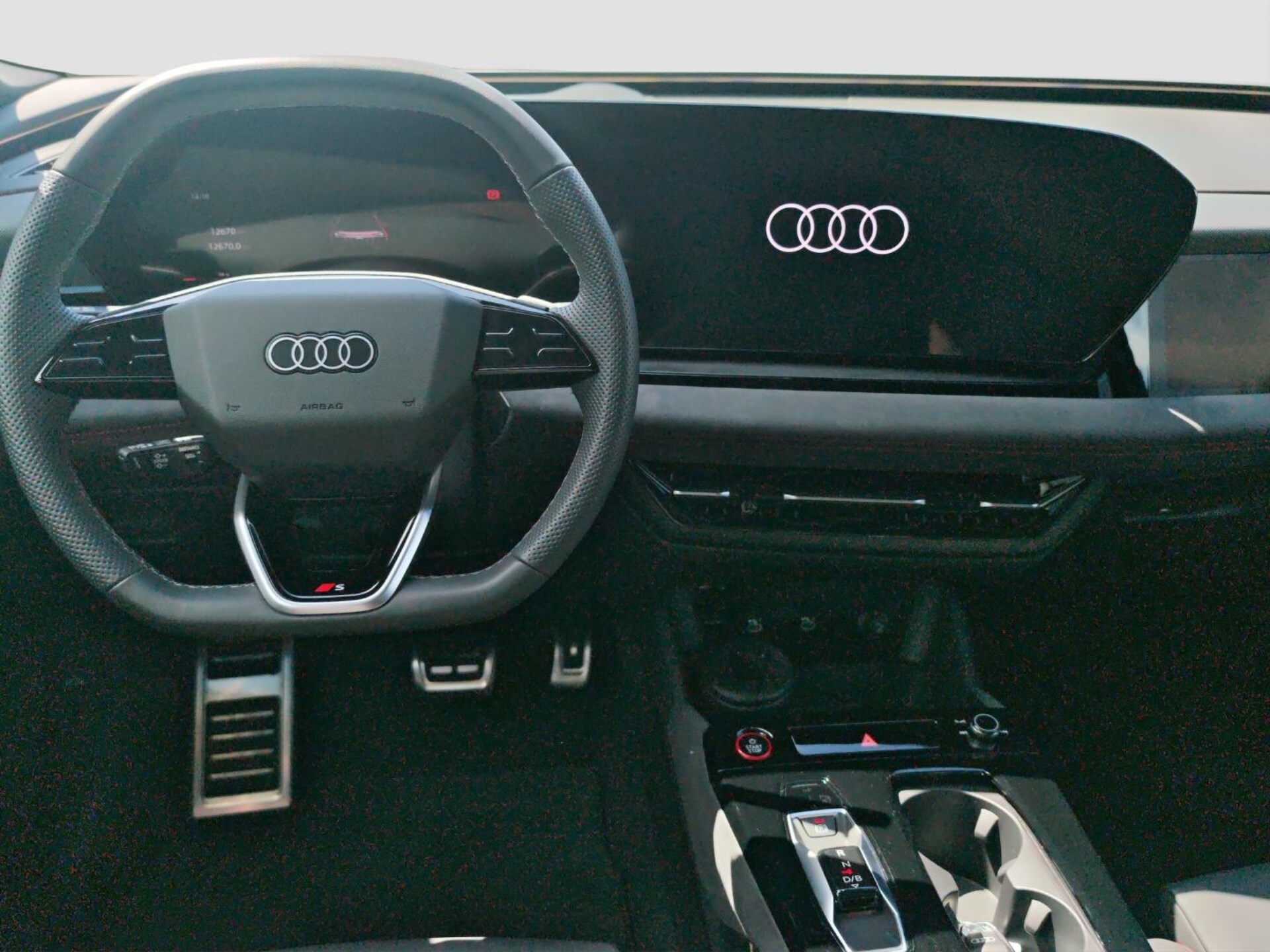 Audi SQ6 SUV e-tron