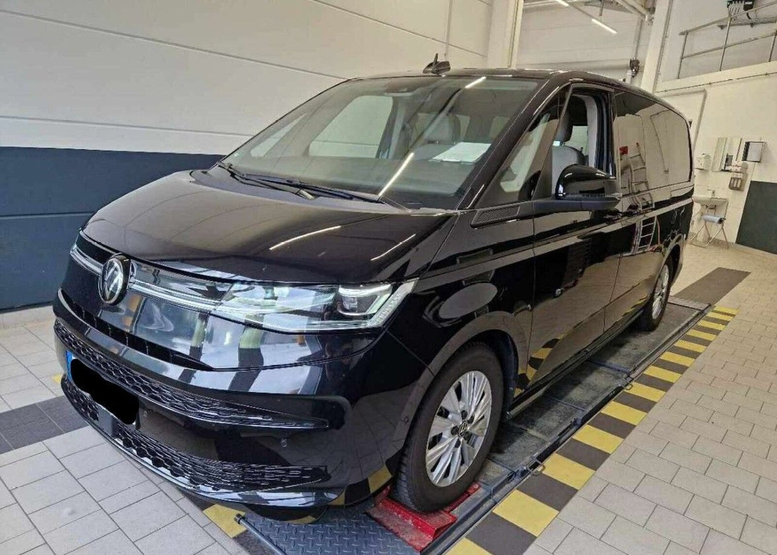Volkswagen Multivan Langversion – Bild 2