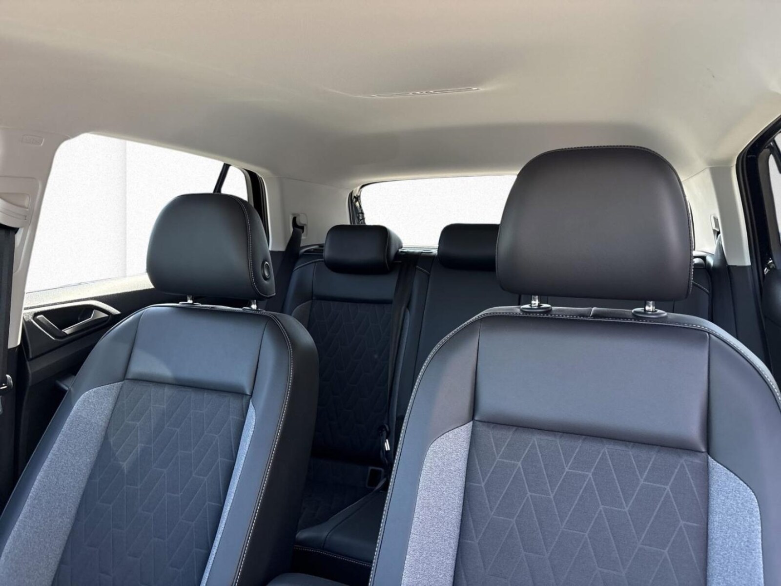 Volkswagen T-Cross – Bild 9