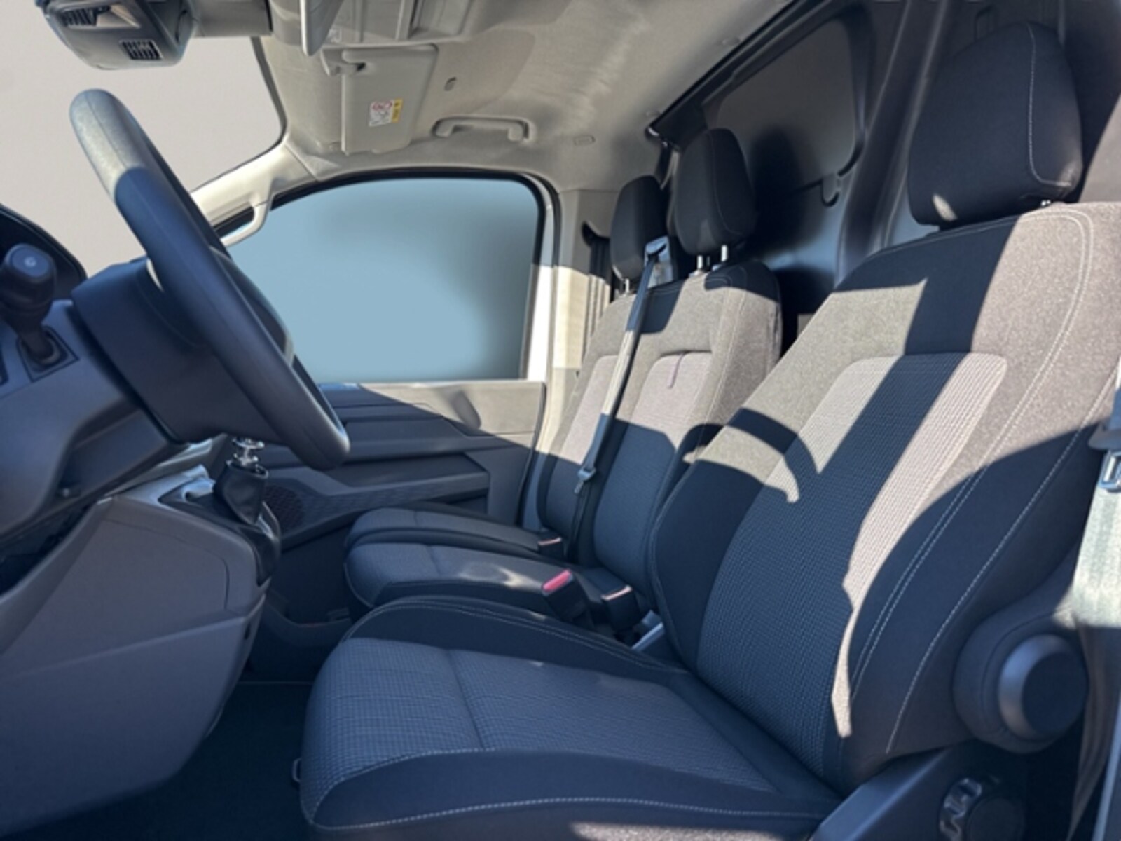 Volkswagen Transporter Kasten langer Radstand – Bild 13