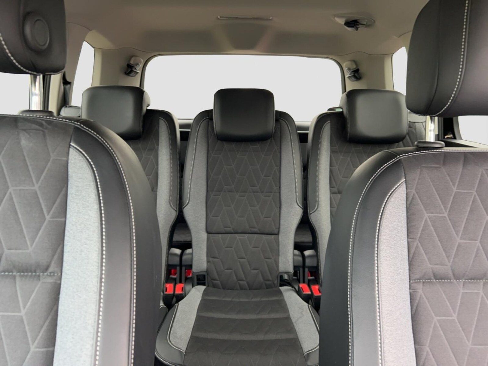 Volkswagen Touran – Bild 17