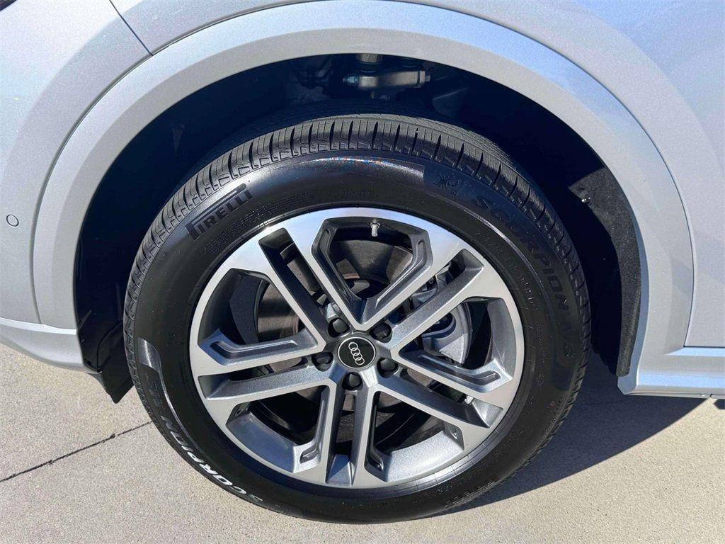 2025 Audi Q5 Premium - Photo 7