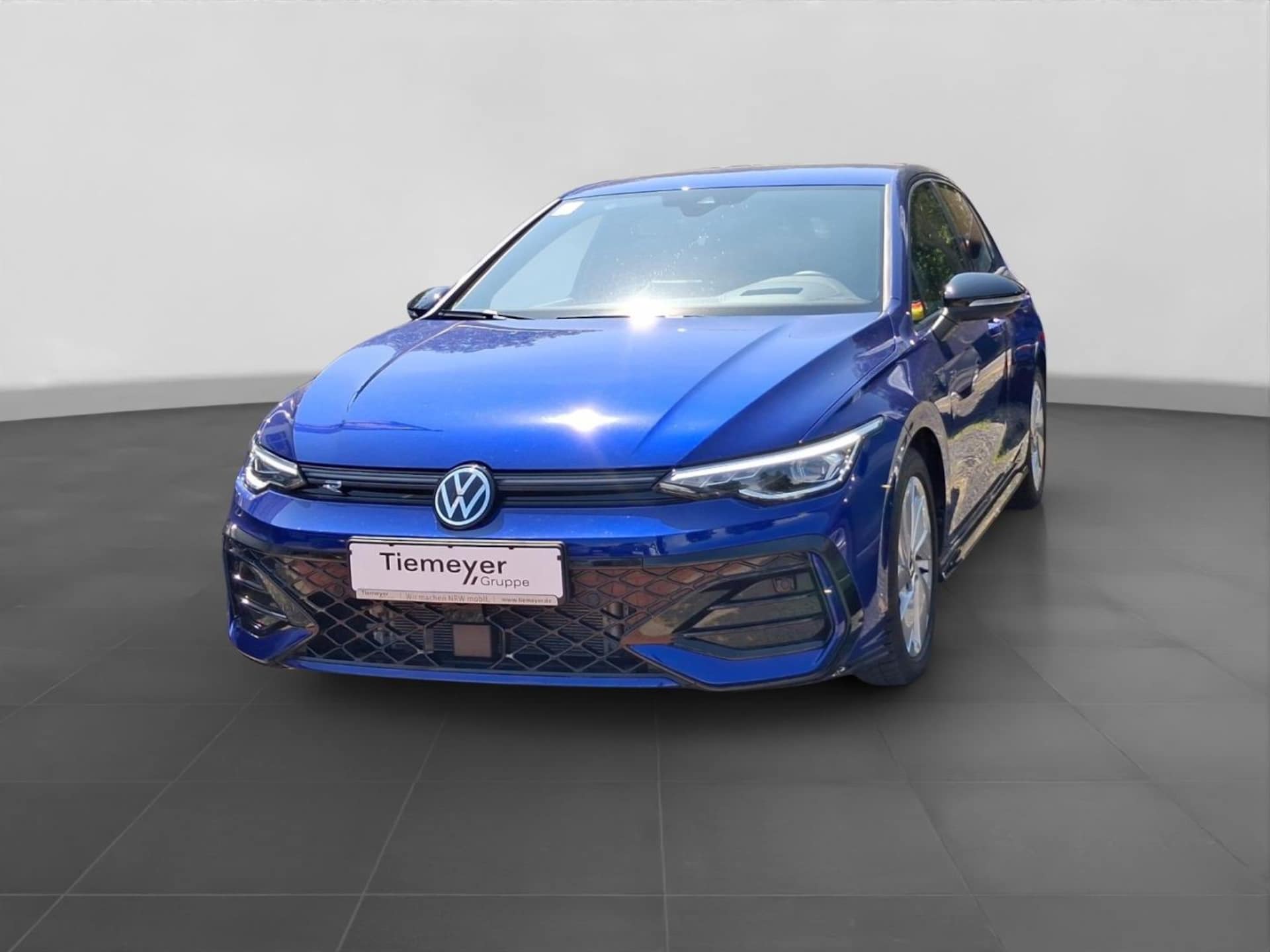 Volkswagen Golf R-Line
