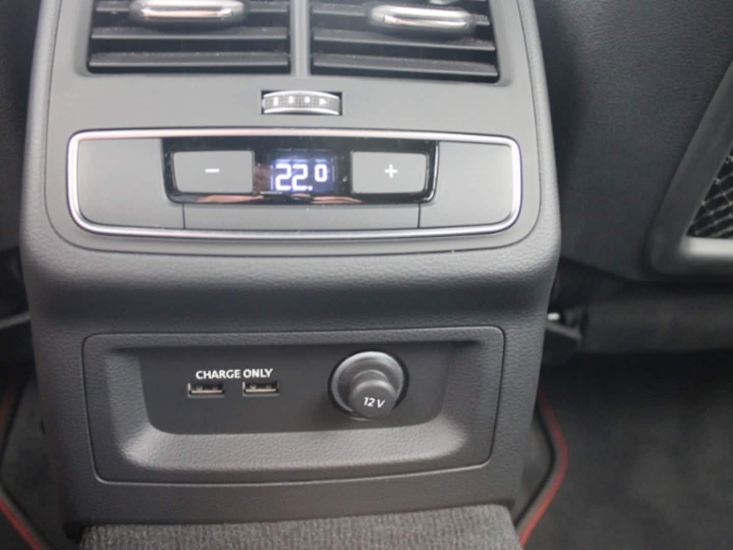 Bild über Audi A4 Avant S line 40 TDI S tronic - für weitere Informationen kontaktieren Sie den Audi Partner