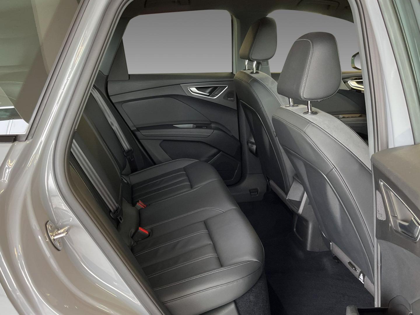 Image about Audi Q4 e-tron 40 e-tron