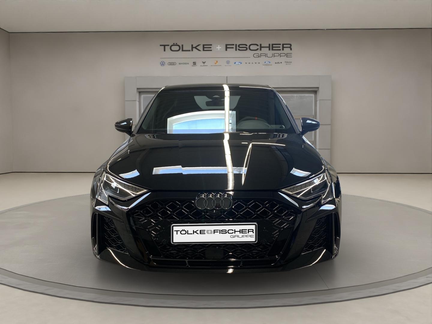 Image about Audi RS 3 Limousine TFSI quattro S tronic