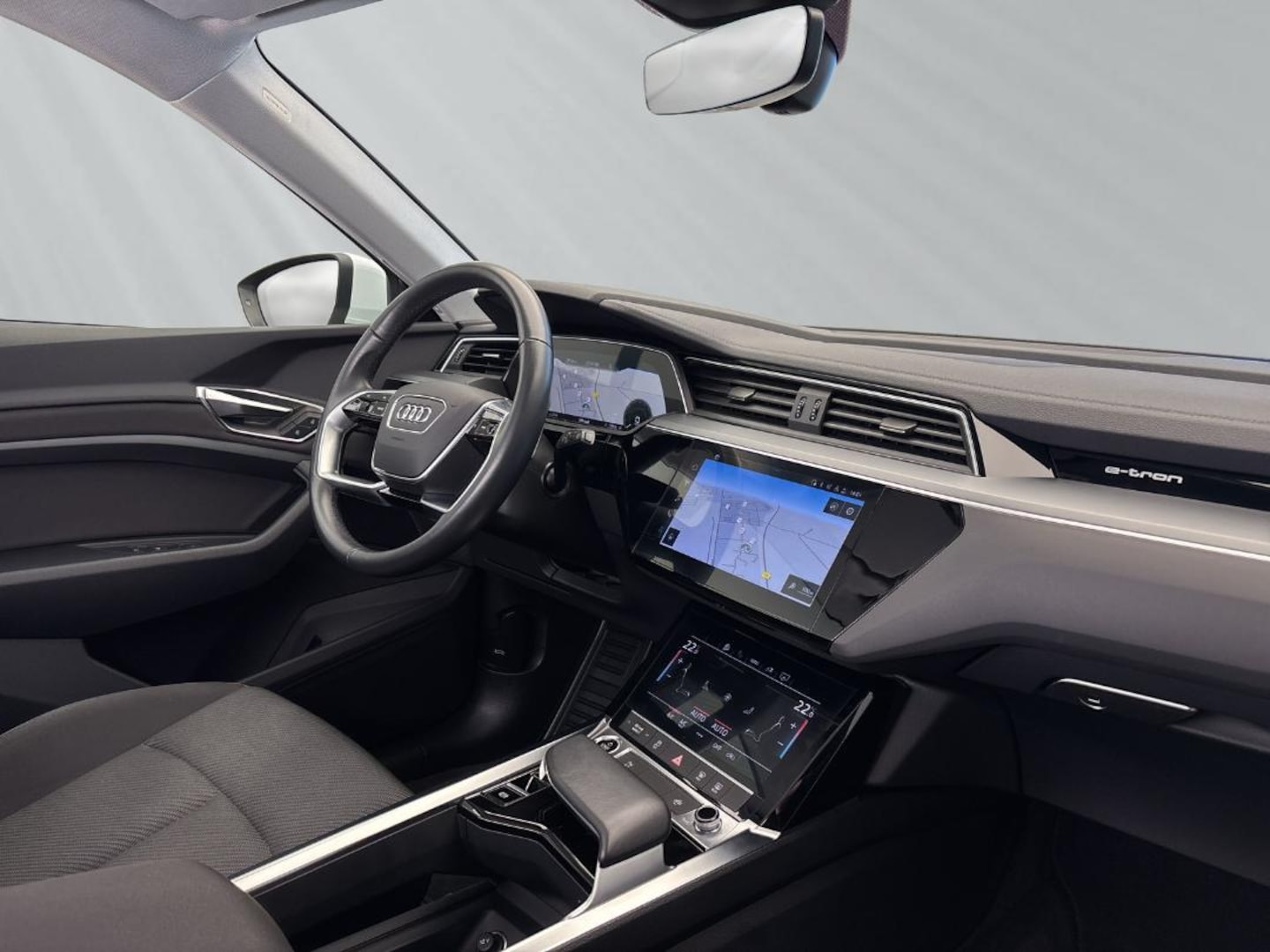 Bild über Audi e-tron 55 quattro - für weitere Informationen kontaktieren Sie den Audi Partner