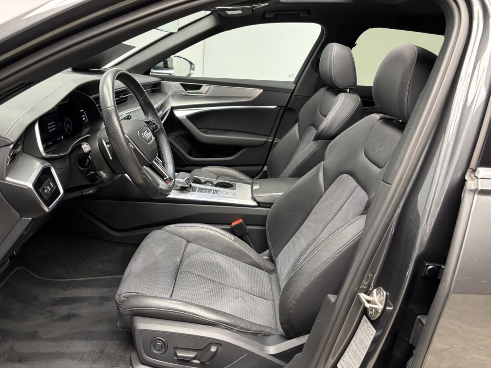 Audi S6 Avant