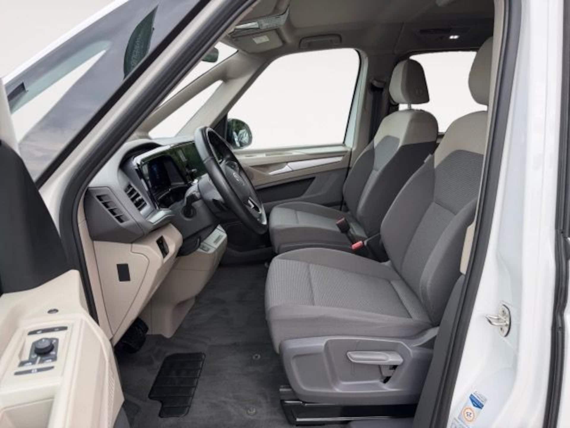 Volkswagen Multivan Basis-Modell
