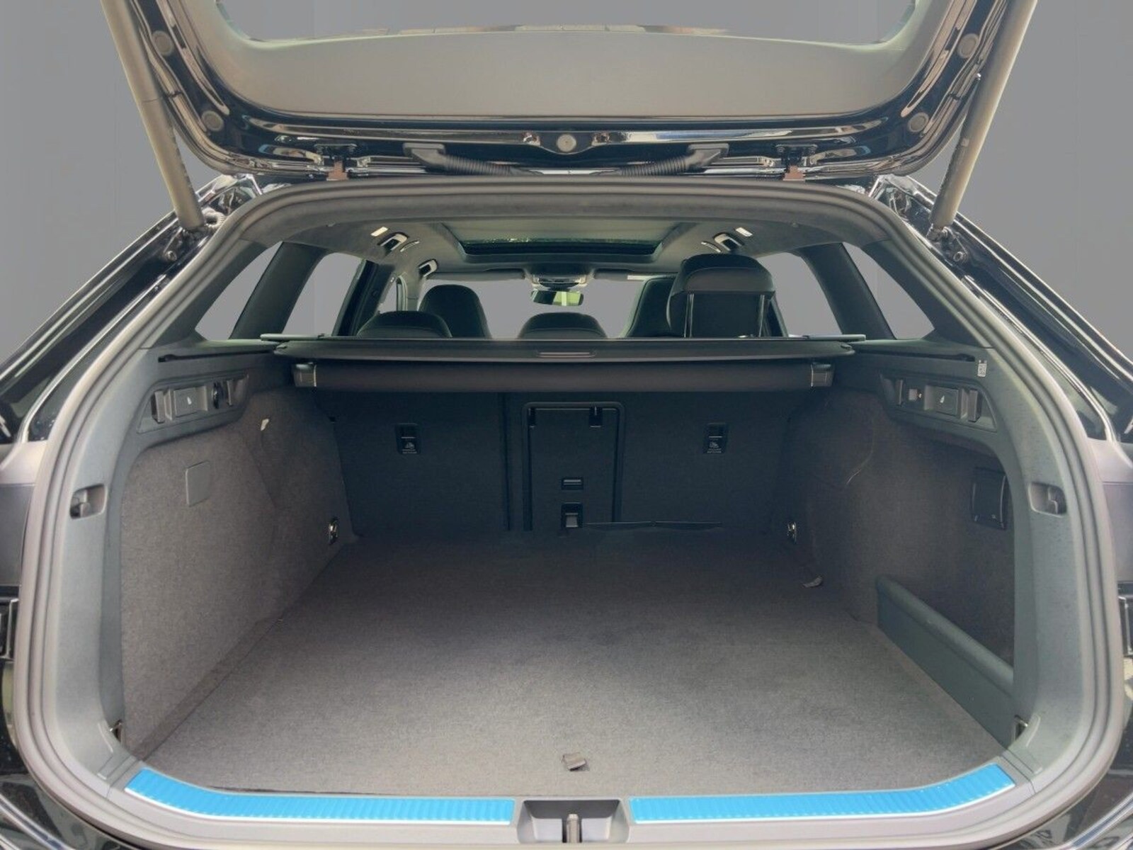 Volkswagen Passat – Bild 7
