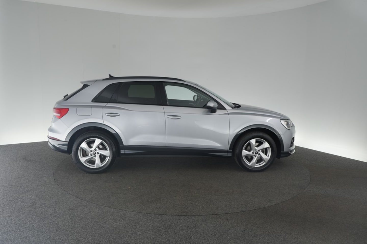 Bild über Audi Q3 TFSI 110 kW S tronic - für weitere Informationen kontaktieren Sie den Audi Partner