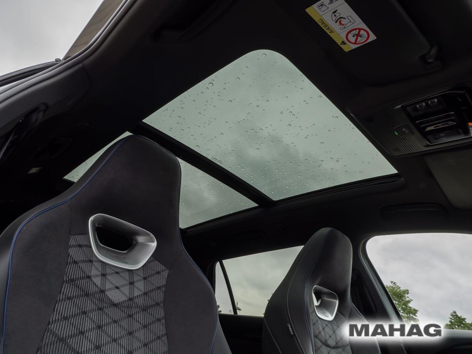 Volkswagen Passat – Bild 23