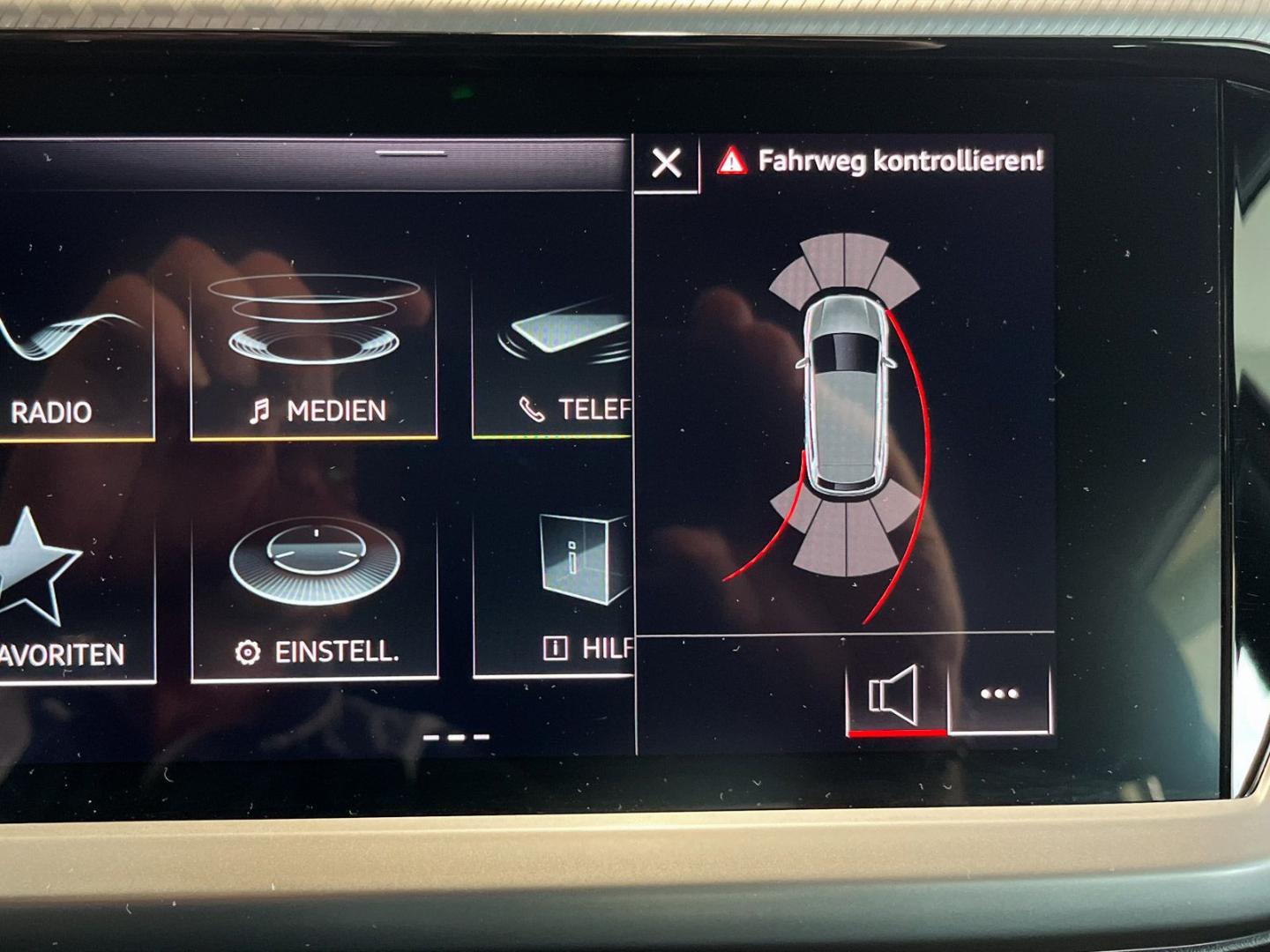 Image about Audi Q4 e-tron 40 e-tron