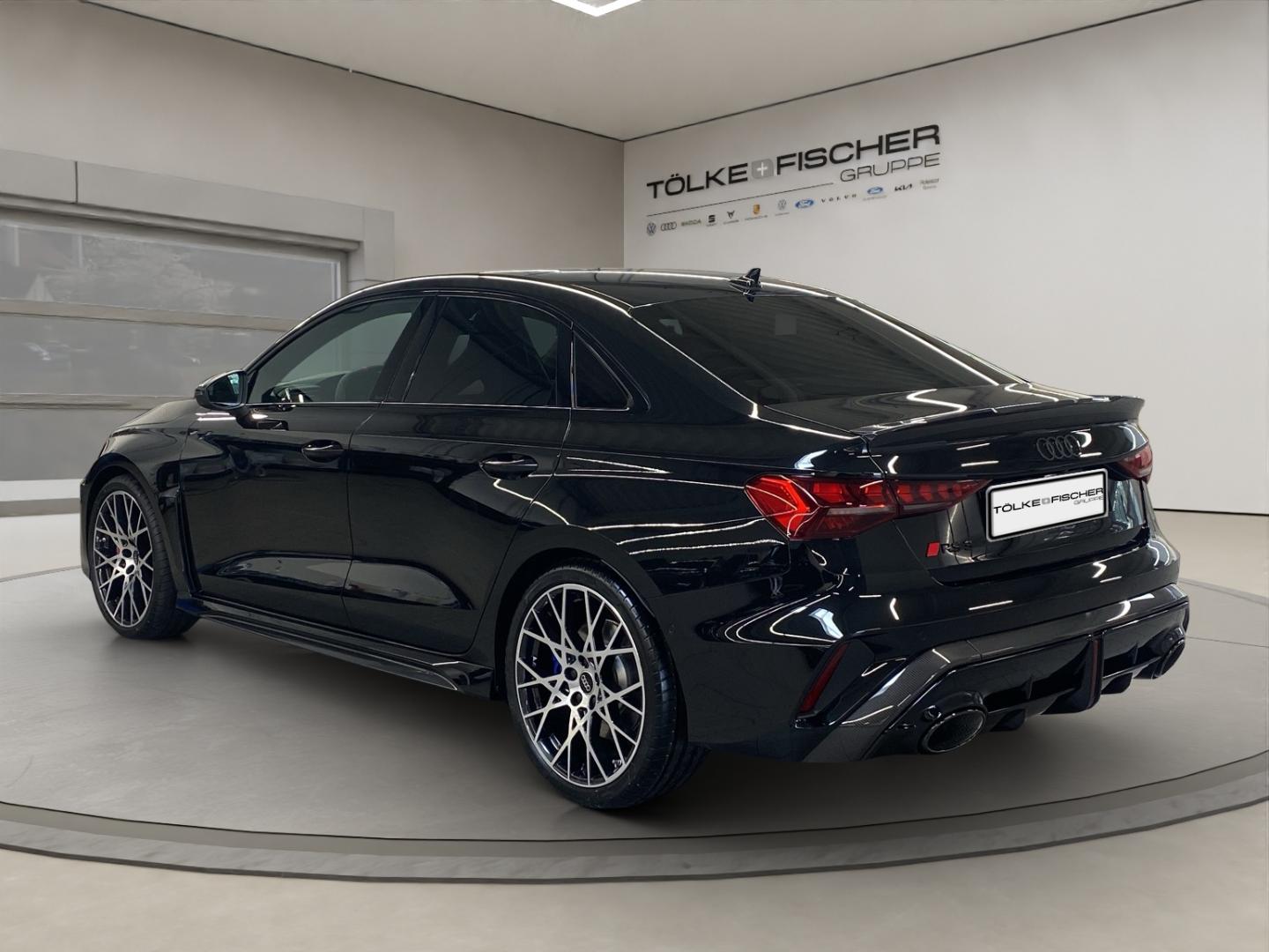 Image about Audi RS 3 Limousine TFSI quattro S tronic
