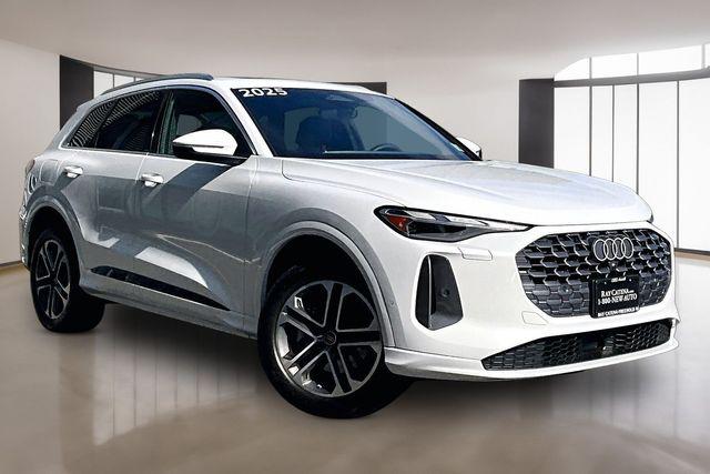 2025 Audi Q5 40 Premium's photo