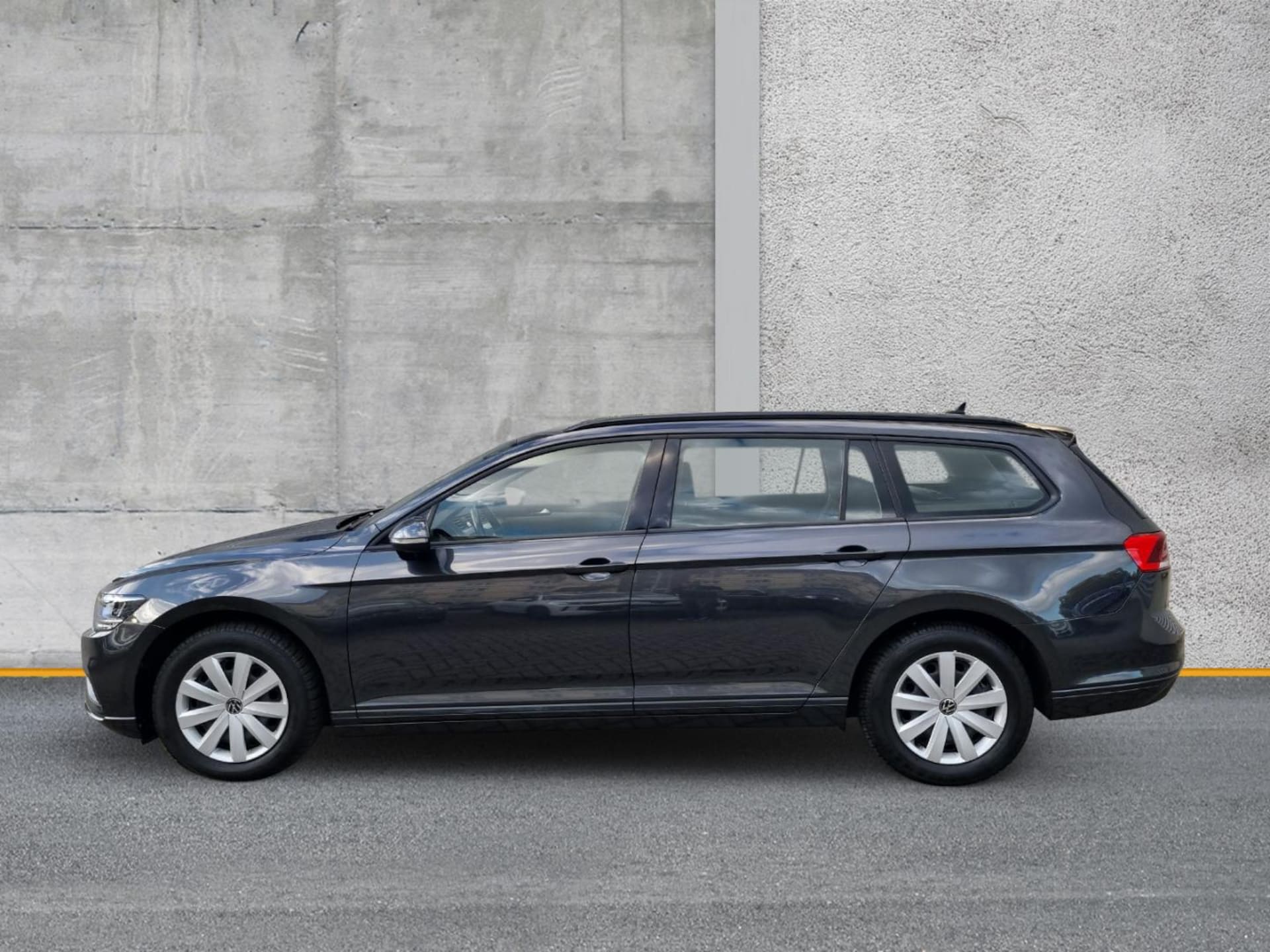 Volkswagen Passat Variant Basis-Modell
