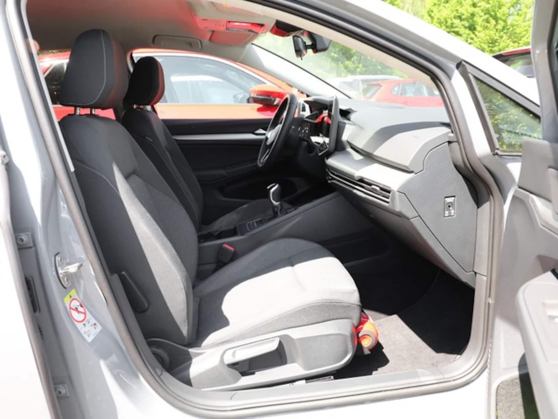 Volkswagen Golf Variant Life