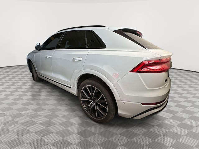 2023 Audi Q8