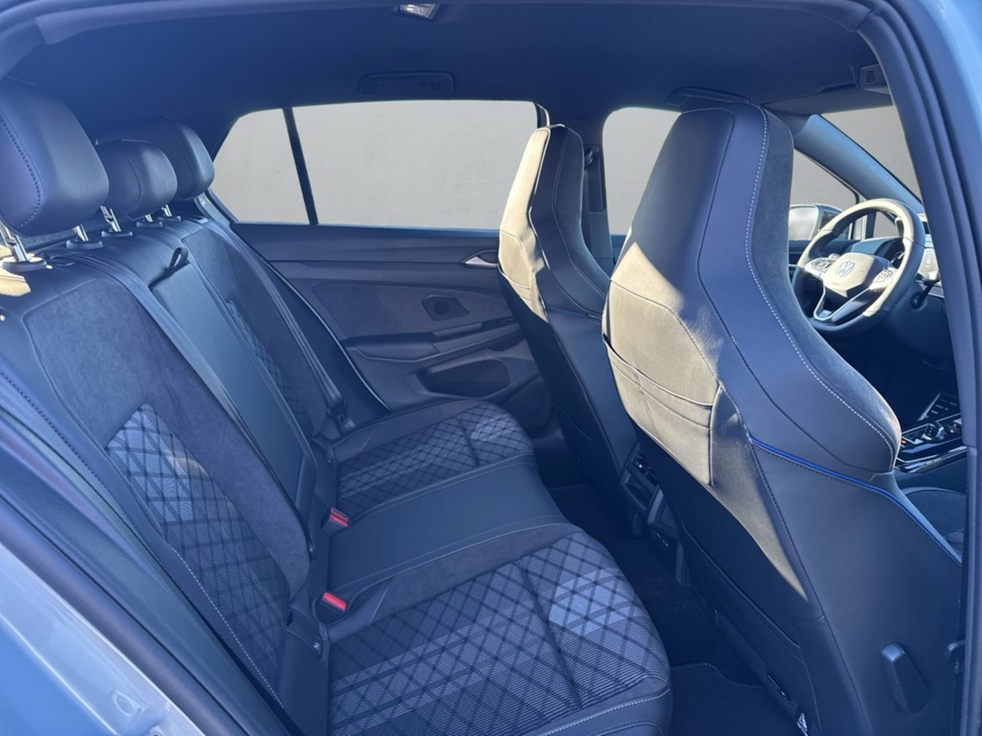 Volkswagen Golf R-Line