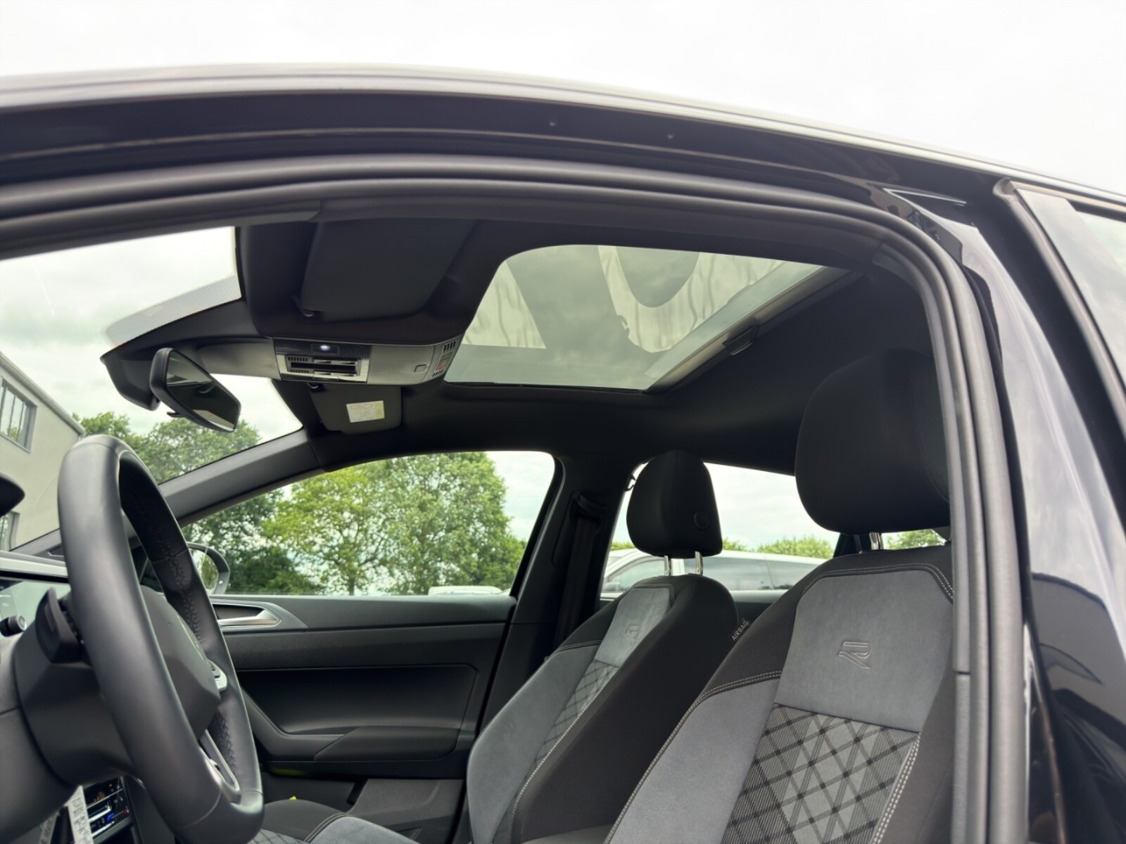 Volkswagen Taigo – Bild 14