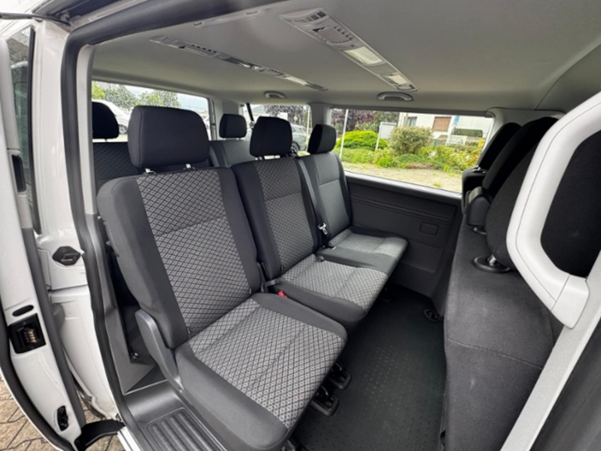 Volkswagen T6.1 Caravelle kurzer Radstand Trendline