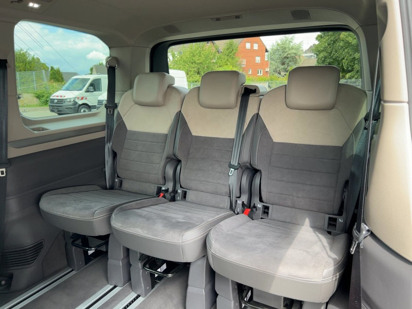 Volkswagen Multivan – Bild 15