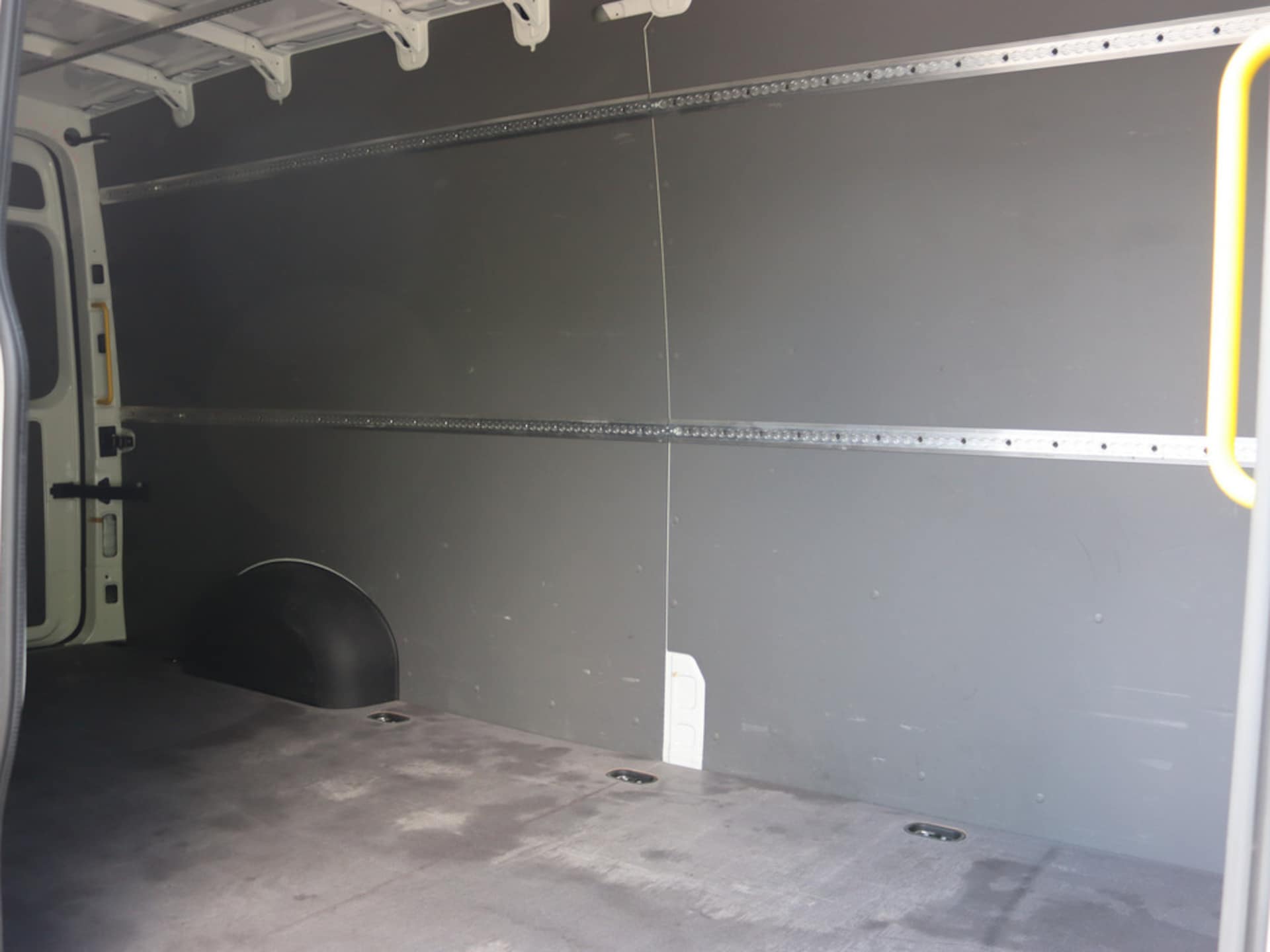 Volkswagen Crafter Kasten langer Radstand