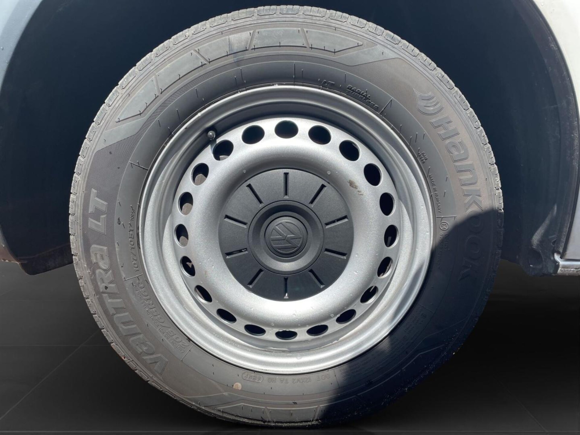 Volkswagen T6.1 Transporter Kasten langer Radstand