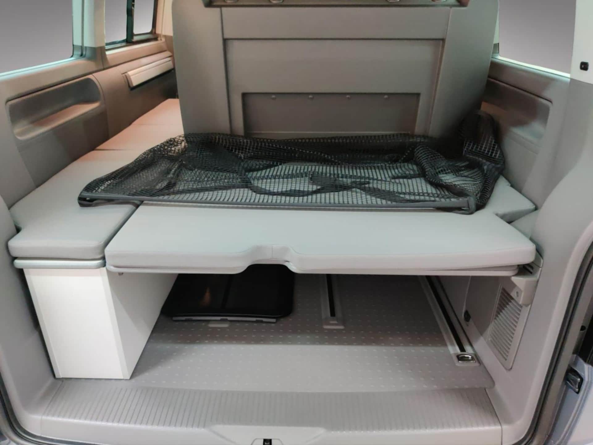 Volkswagen T6.1 California Beach
