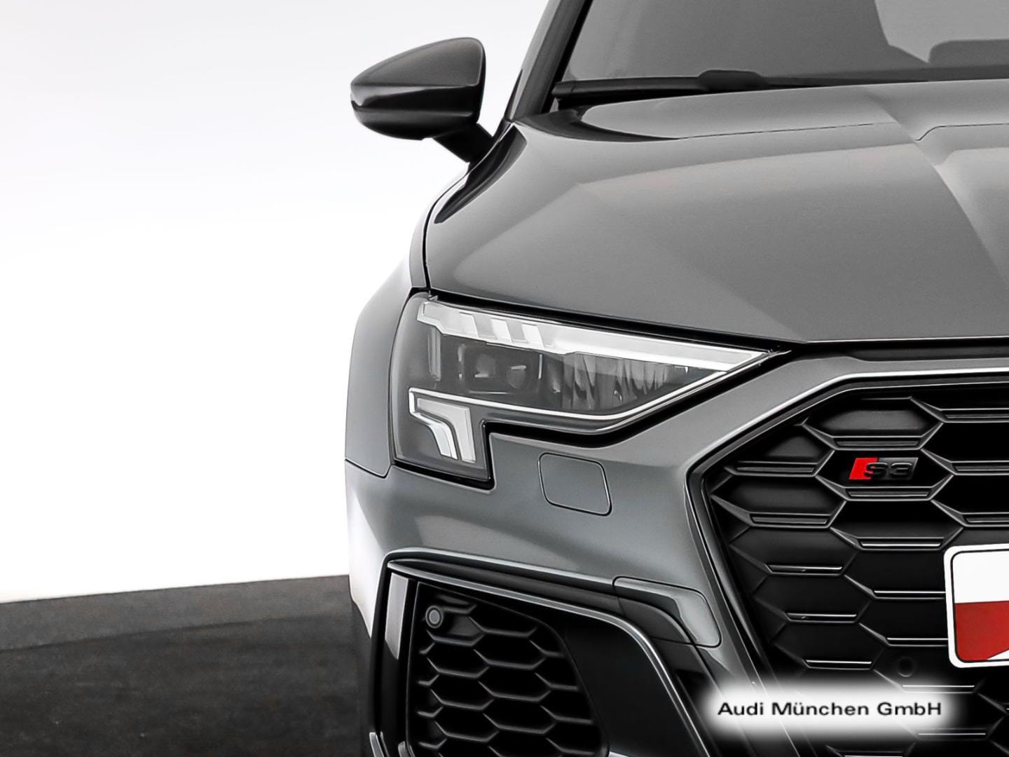 Bild über Audi S3 Sportback TFSI quattro S tronic - für weitere Informationen kontaktieren Sie den Audi Partner