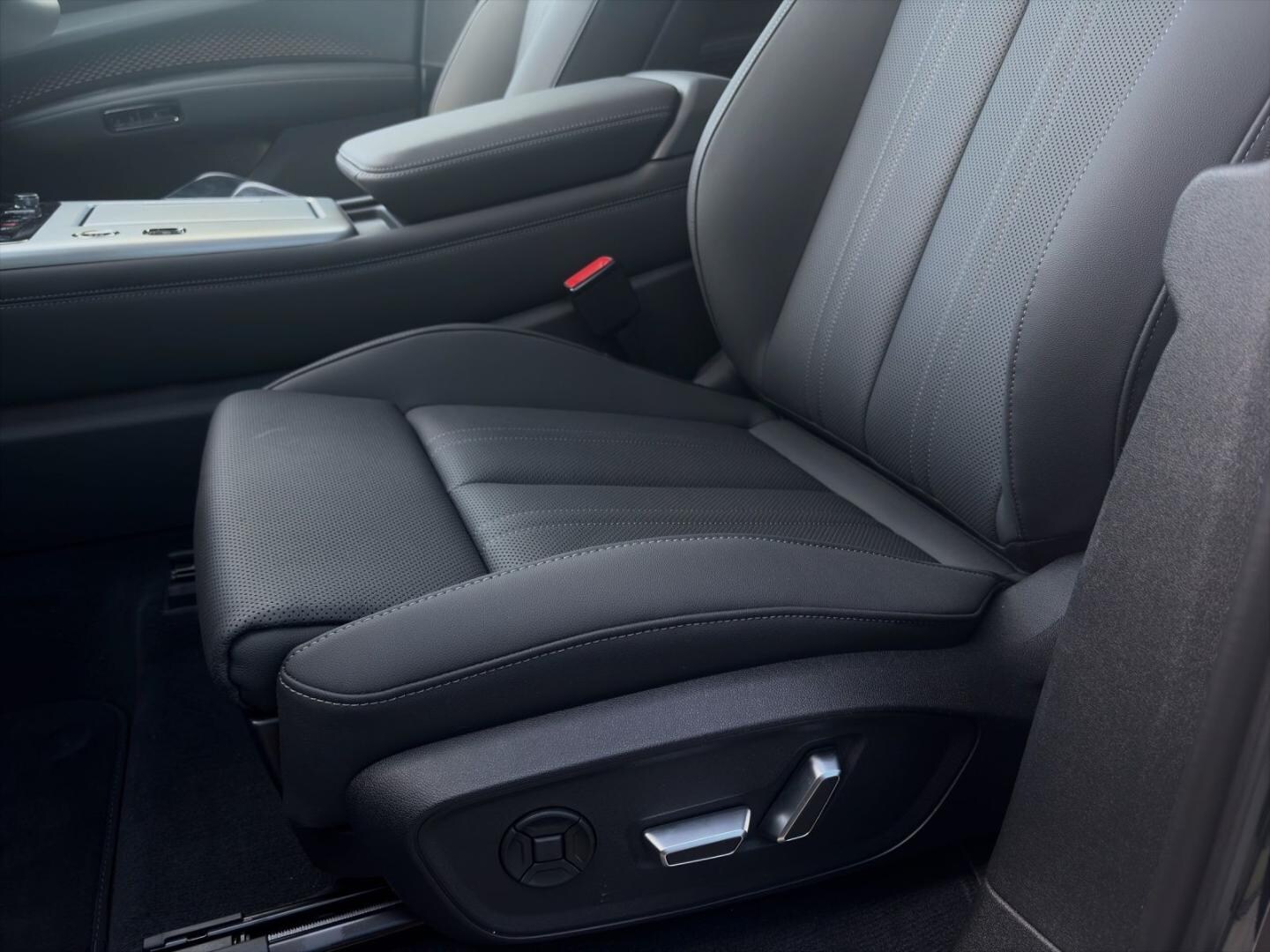 Bild über Audi Q7 SUV TDI quattro 220 kW tiptronic - für weitere Informationen kontaktieren Sie den Audi Partner
